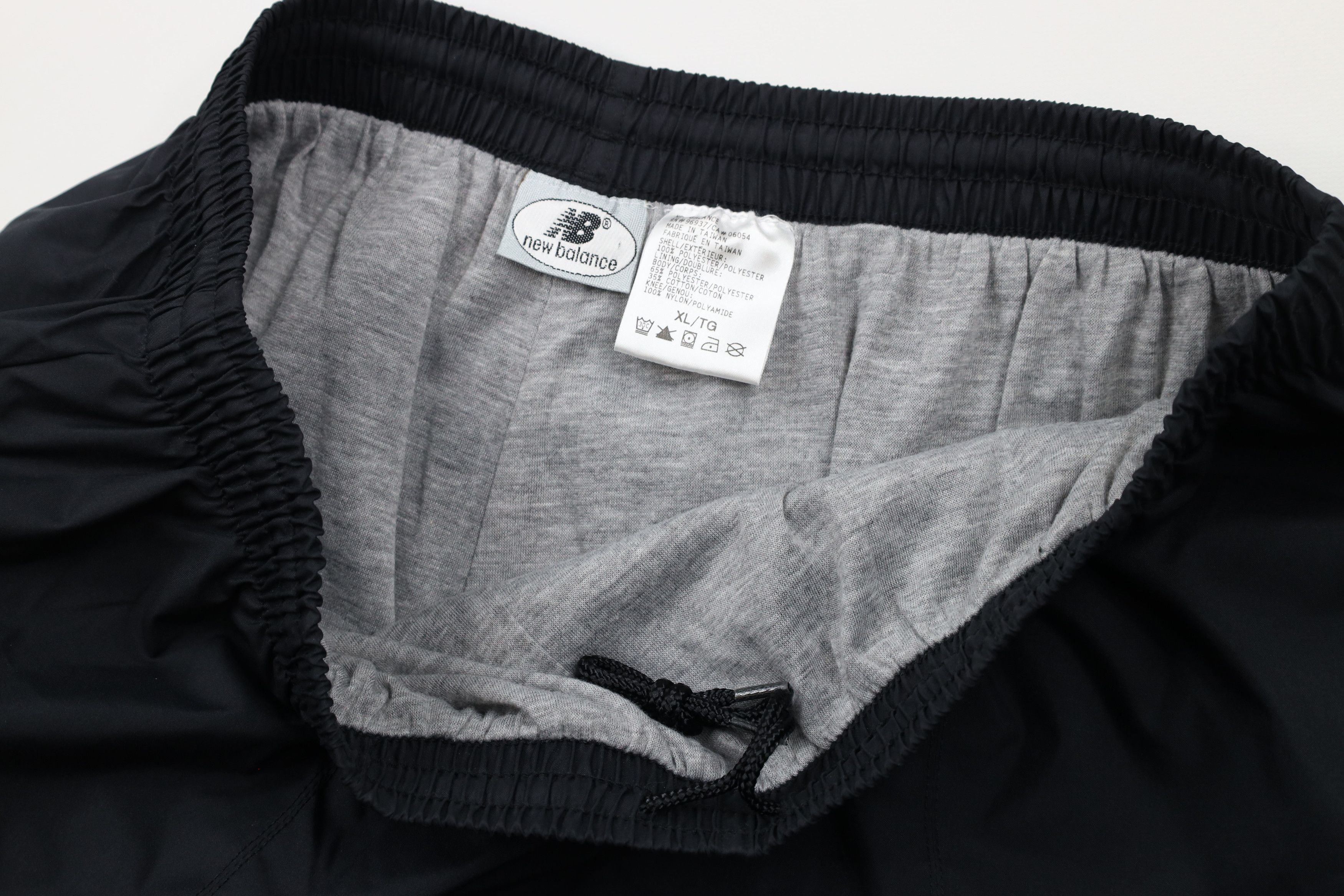 New Balance × Vintage Vintage 90s New Balance Running Windbreaker Pants Black Size US 38 / EU 54 - 8 Thumbnail