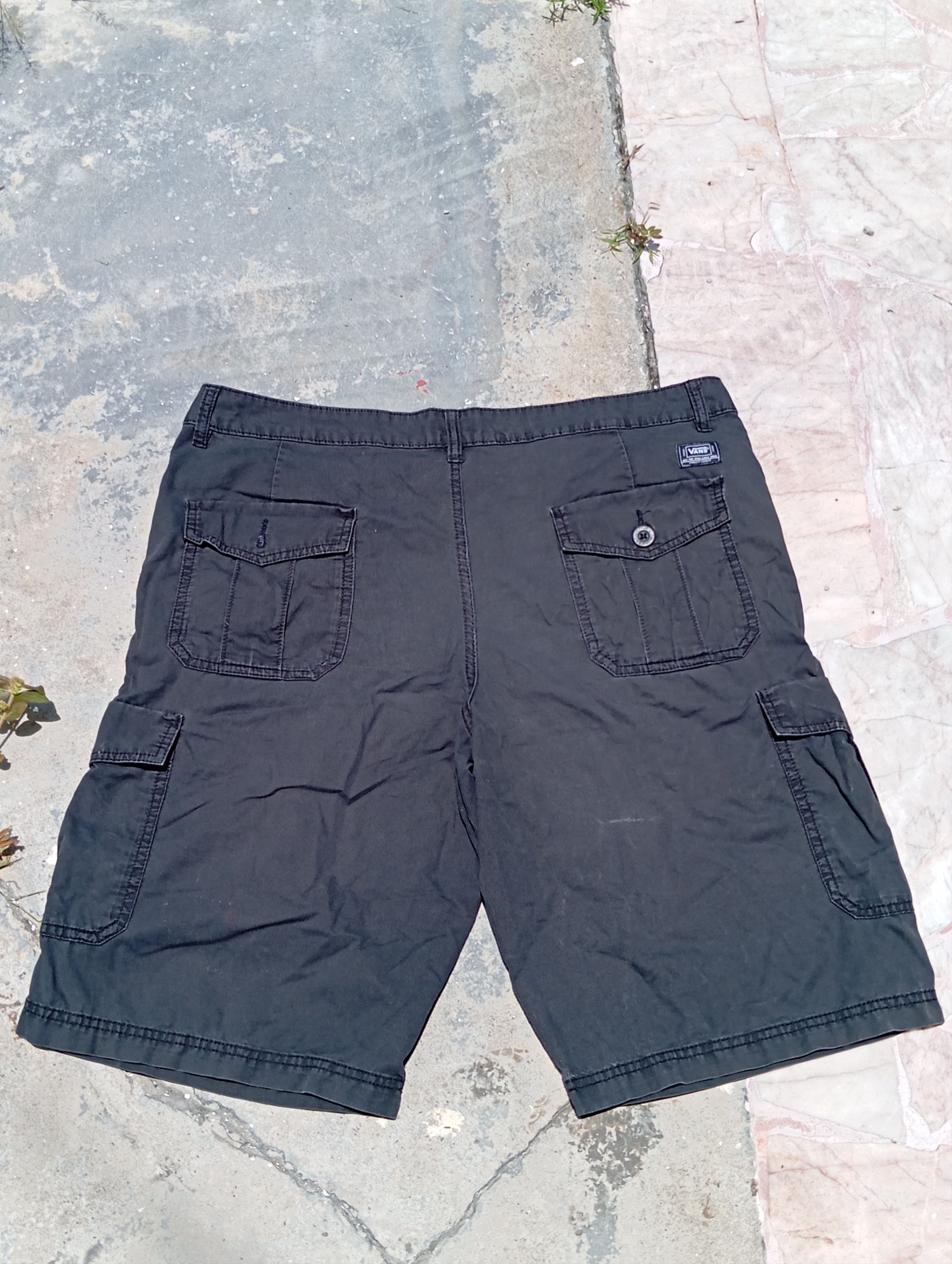 Vans Vans of the wall beautiful shorts Size US 38 / EU 54 - 7 Thumbnail
