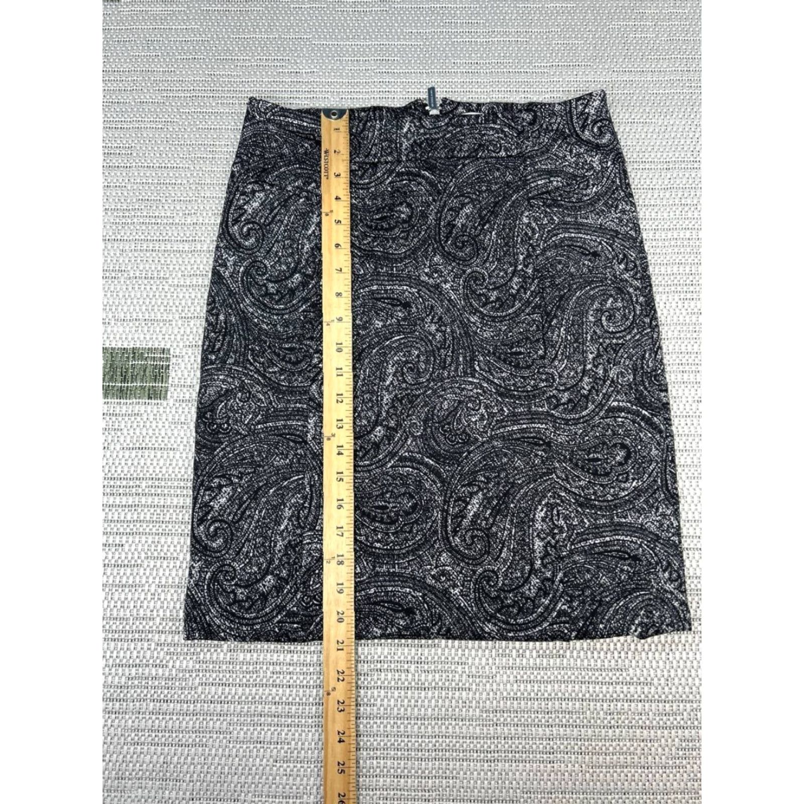 Michael Kors Michael Kors Pencil and Straight Skirt Womens 6 Black Paisley Back Zip Size 28" / US 6 / IT 42 - 5 Thumbnail