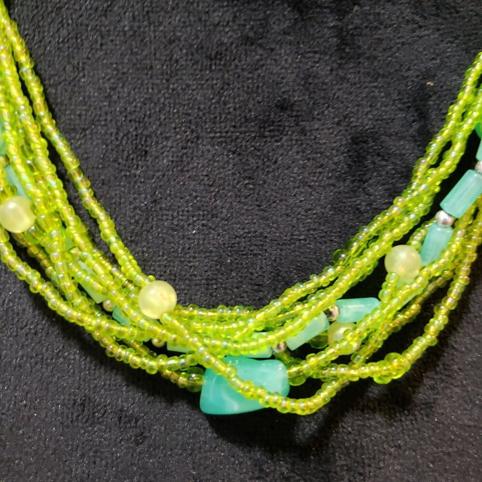 The Unbranded Brand Womens Fashion Green and Blue Seed Beaded Necklace Jewelry Size ONE SIZE - 3 Thumbnail