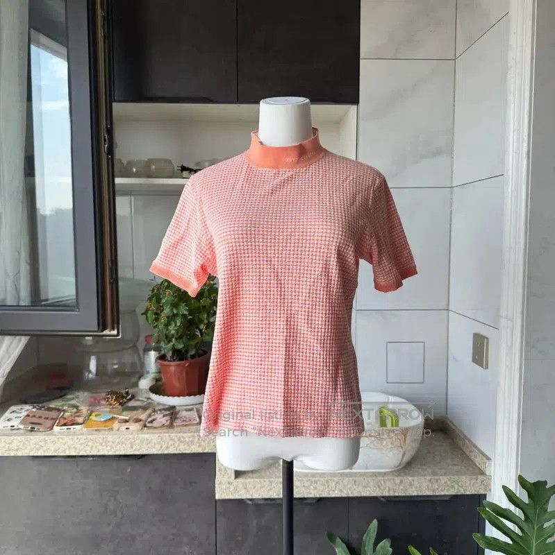 Burberry Burberry Orange Cotton Short Sleeve T-Shirt. Size M / US 6-8 / IT 42-44 - 1 Thumbnail