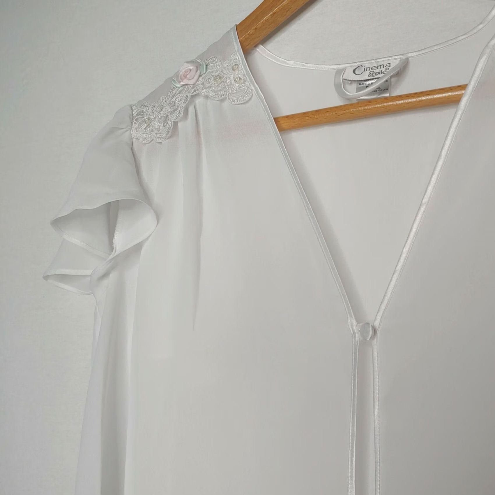 Vintage Cinema Etoile Womens Small Chemise Nightgown Stretch Lace Top Gown White Sleeveless Sexy 34" Chest 35" Long Spring Summer Size ONE SIZE - 6 Thumbnail