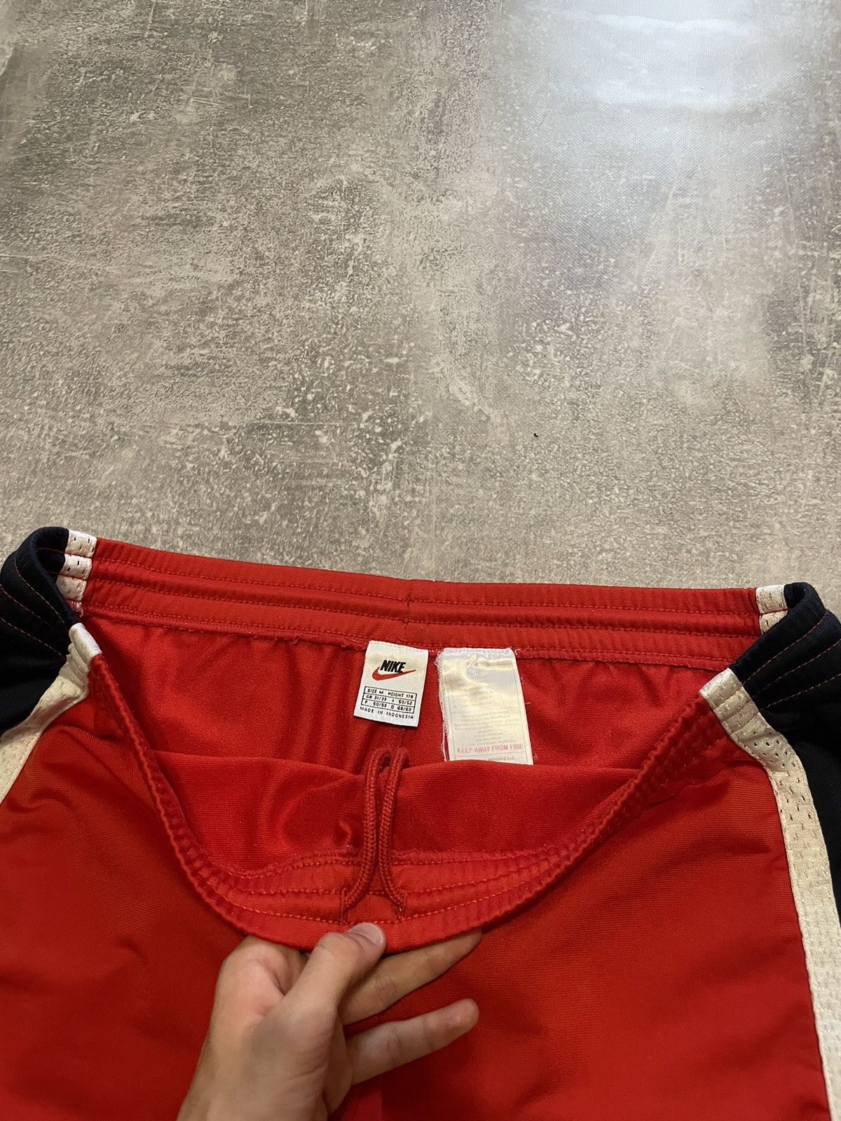 Nike × Vintage Vintage Nike Big Logo Shorts 90s Size US 34 / EU 50 - 4 Thumbnail