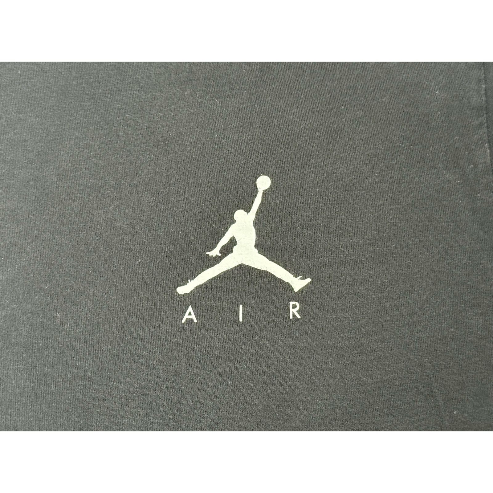 Jordan Brand Air Jordan Basketball Long Sleeve T-shirt Large Size US L / EU 52-54 / 3 - 5 Thumbnail