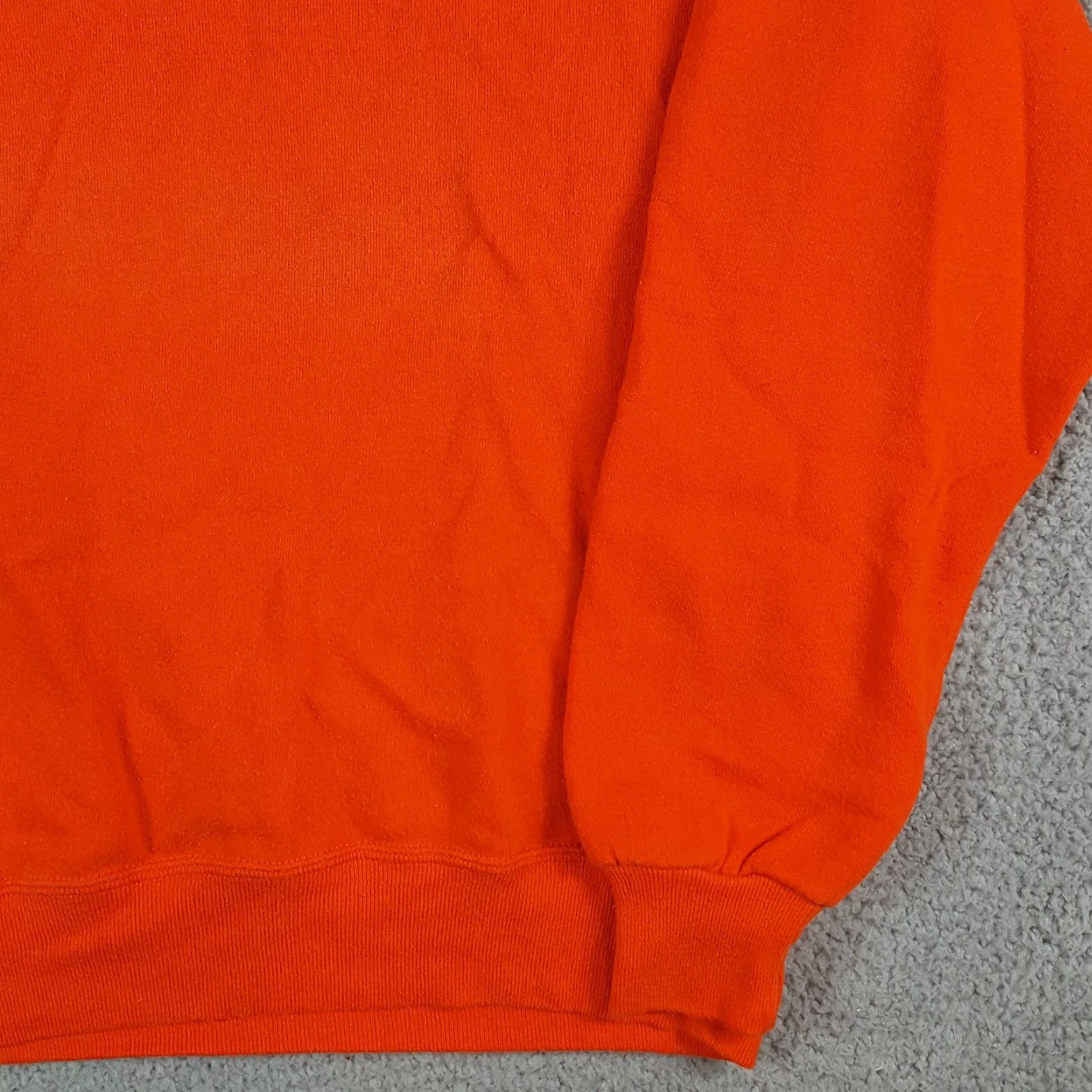 Jerzees VINTAGE Jerzees 90s Blaze Orange Fleece Hunting Sweatshirt Mens M Pullover Crewneck Sweatshirt Size US M / EU 48-50 / 2 - 3 Thumbnail