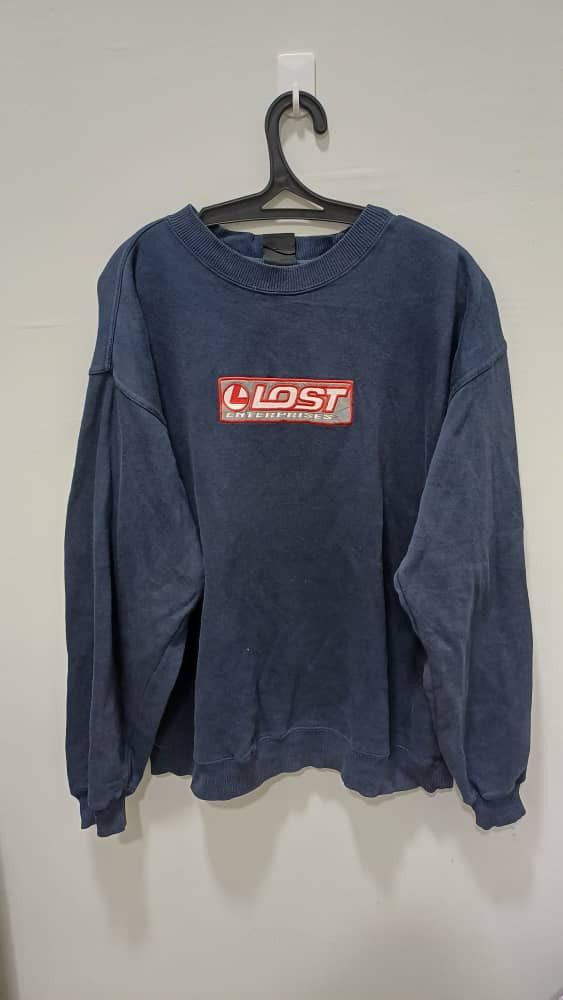 VINTAGE 90'S LOST SKATEBOARD SWEATSHIRT