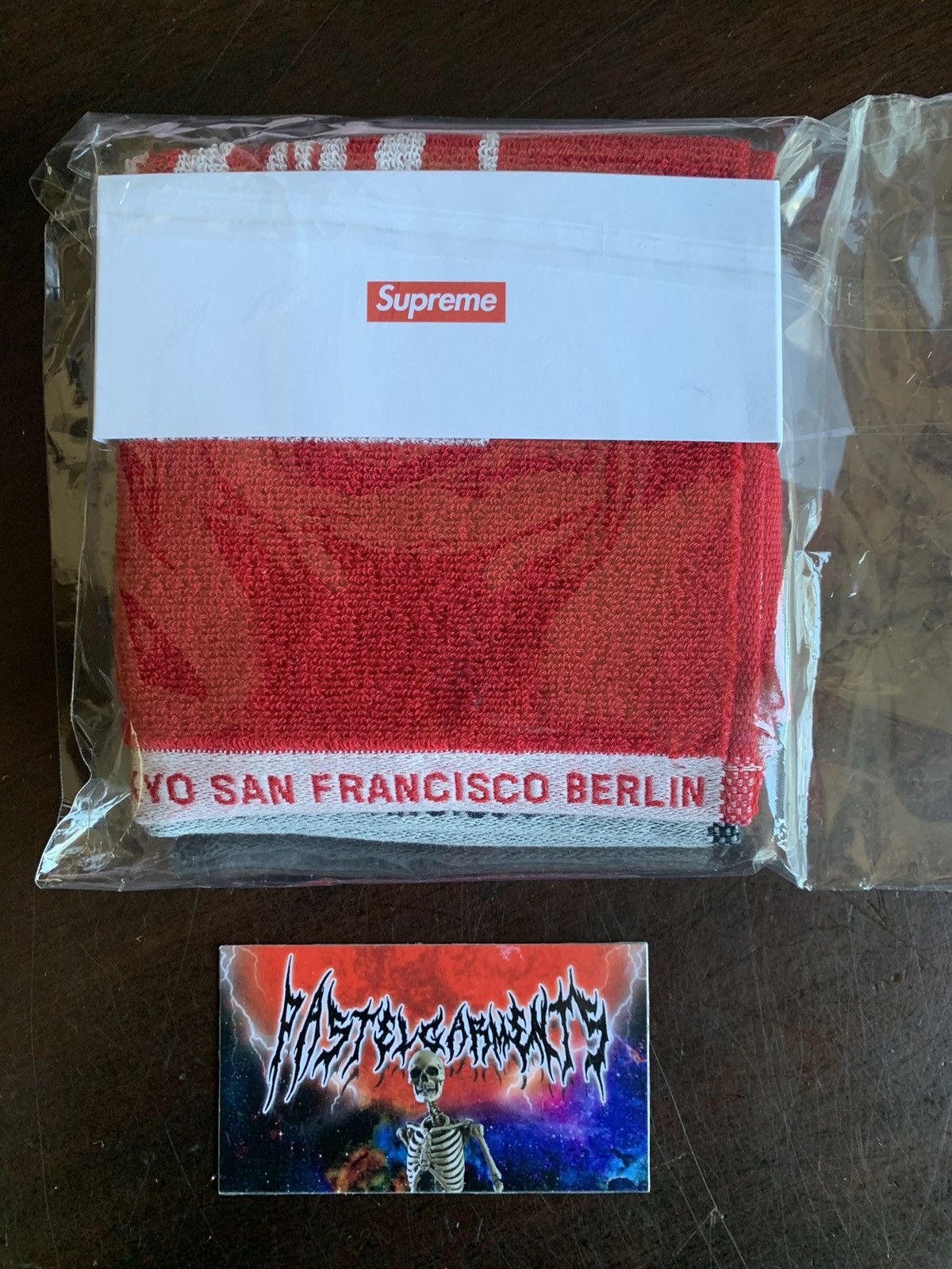 Supreme Supreme Imabari Square Mini Towels Set of 2 Size ONE SIZE - 1 Thumbnail