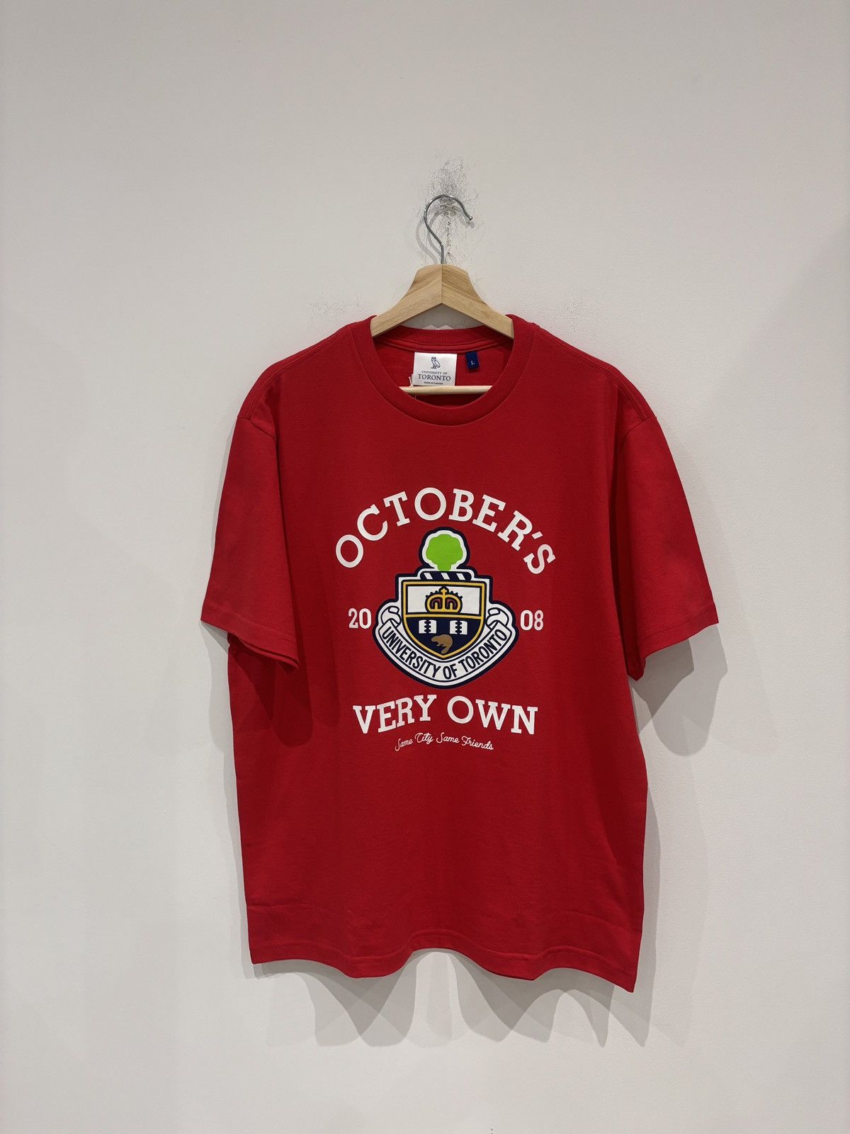 October's Very Own OVO U Of T Crest T-shirt Red Size: L Size US L / EU 52-54 / 3 - 1 Thumbnail