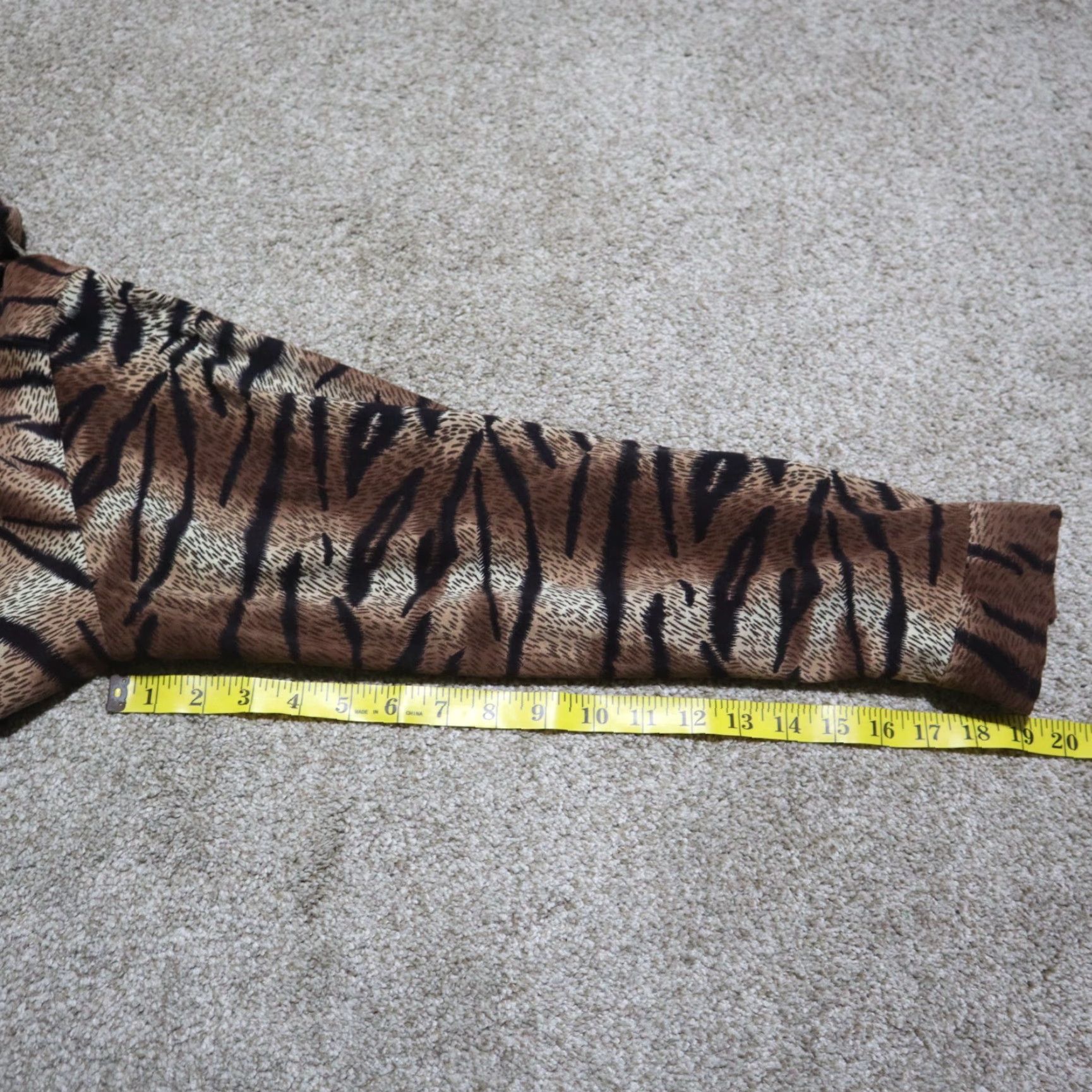 Vintage VINTAGE Jane Ashley Shirt Women's 18/20 Brown Animal Print Button-Front Long Sleeve Blouse Size M / US 6-8 / IT 42-44 - 7 Thumbnail