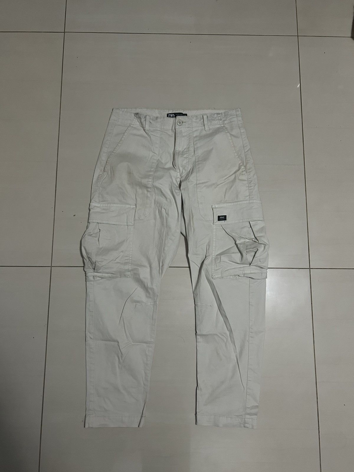 Zara ZARA beige cargo pants Size US 32 / EU 48 - 1 Thumbnail
