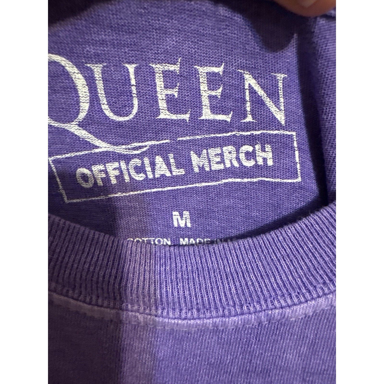Other Queen Band Shirt Purple Crest Logo Official Merch Size M Size US M / EU 48-50 / 2 - 3 Thumbnail