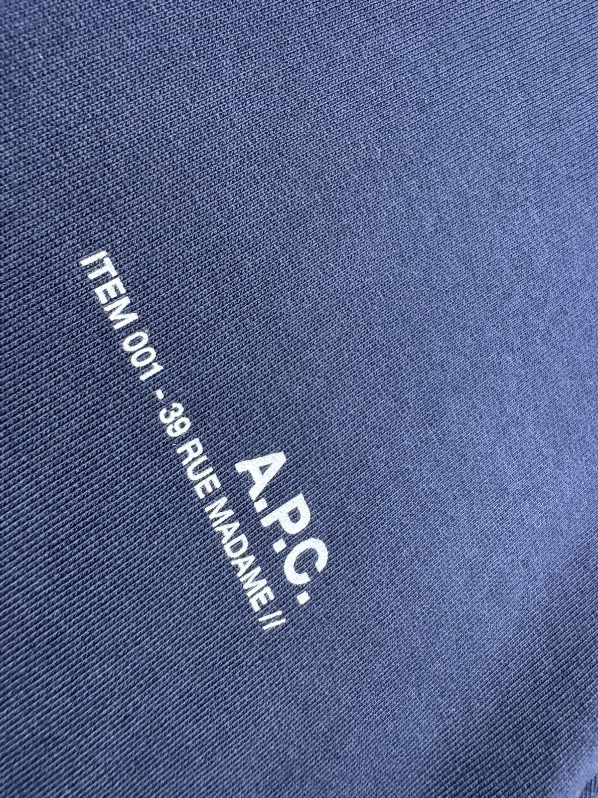 A.P.C. A.P.C Navy Sweatshirt Size S Size US S / EU 44-46 / 1 - 5 Thumbnail