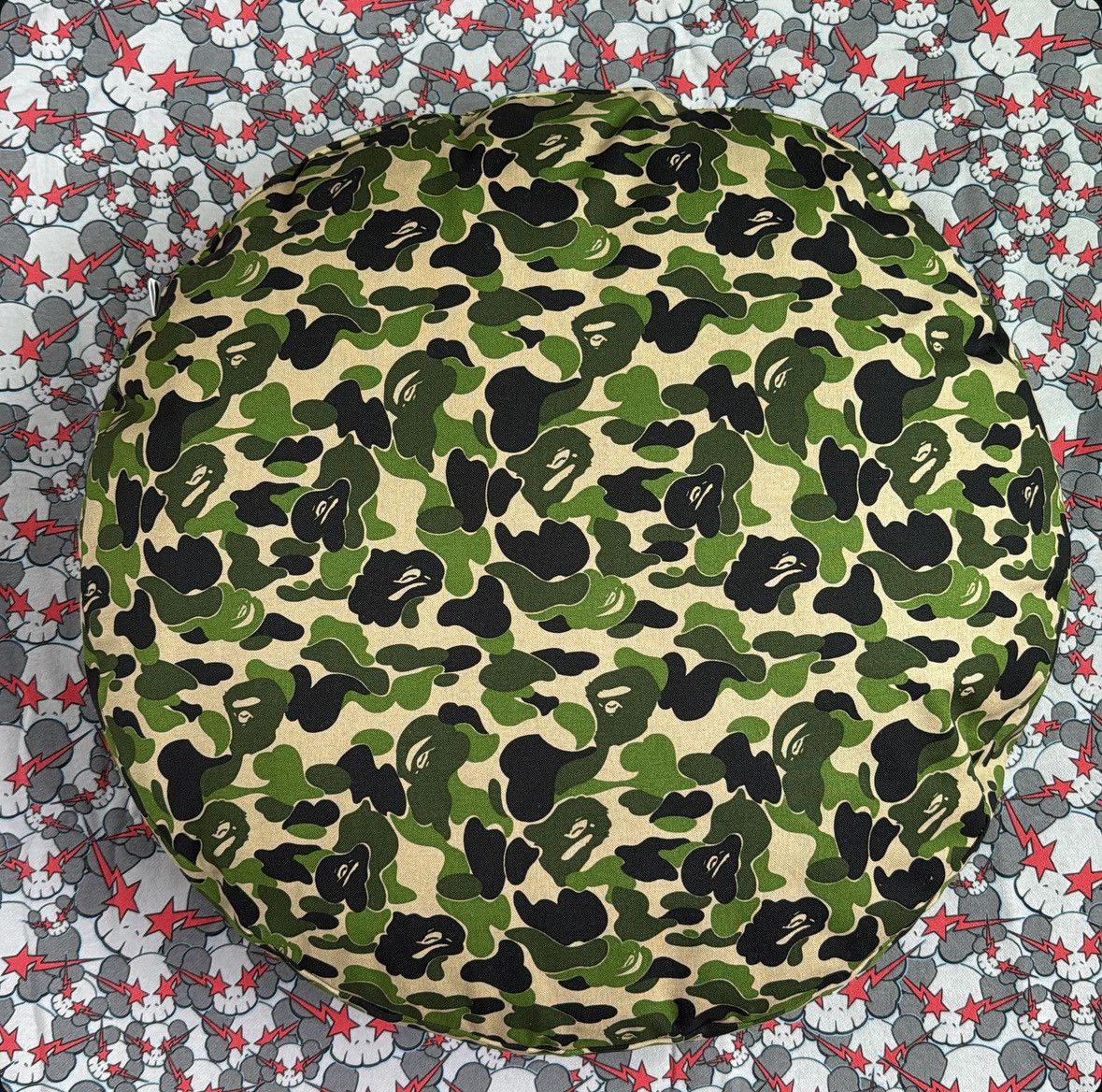 Bape dog bed hotsell