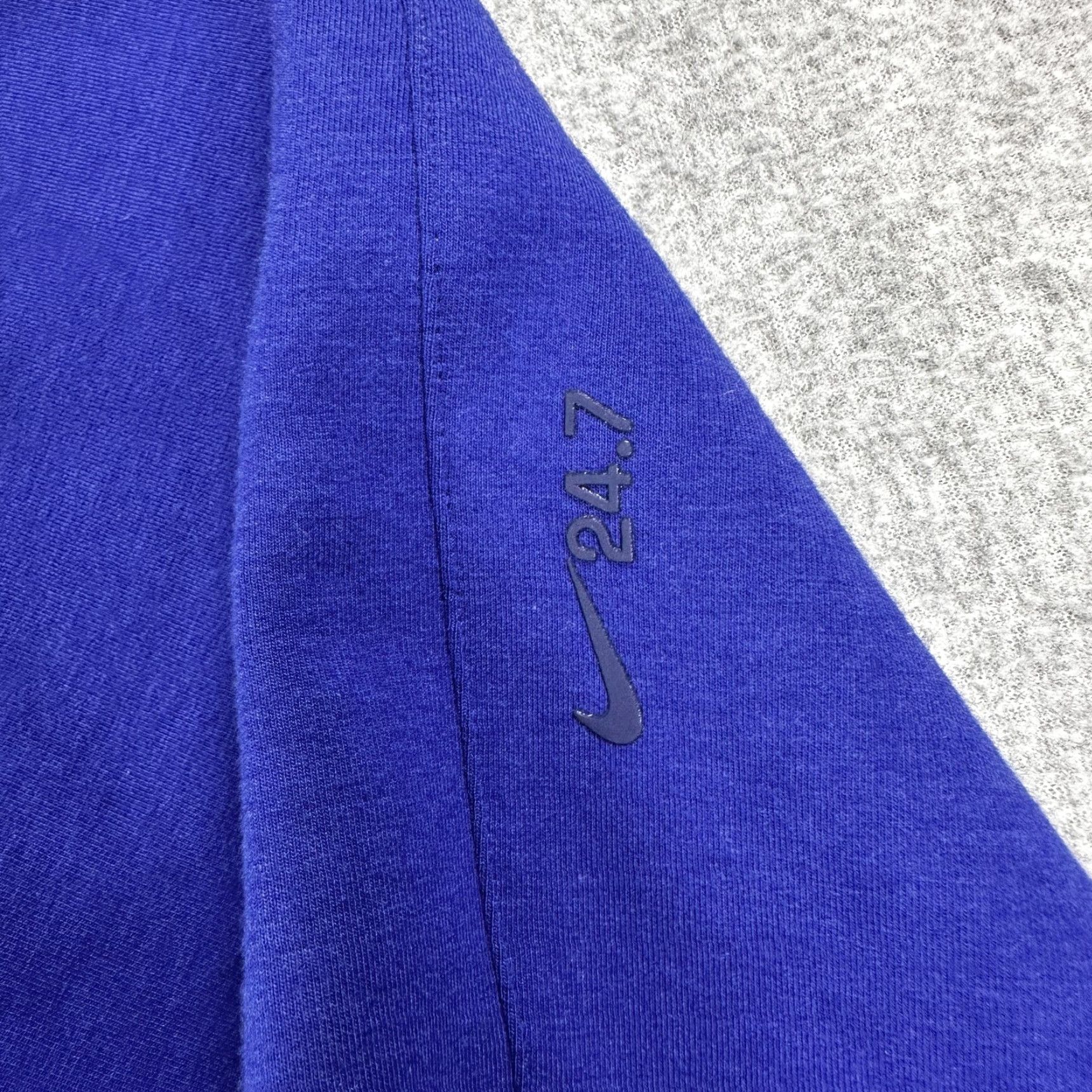 Nike Nike Dri-FIT 24/7 Sweatshirt Mens Medium Blue Training Crewneck Pullover Size US M / EU 48-50 / 2 - 4 Thumbnail