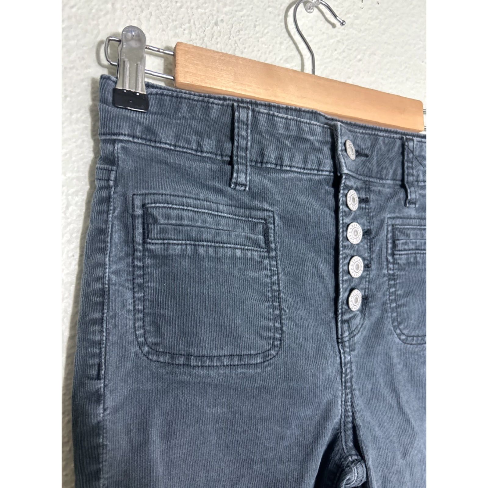 American Eagle Outfitters American Eagle Pants Super Hi Rise Flare Gray Corduroy Button Fly Womens Sz 0 Size 25" / US 0 / IT 36 - 4 Thumbnail