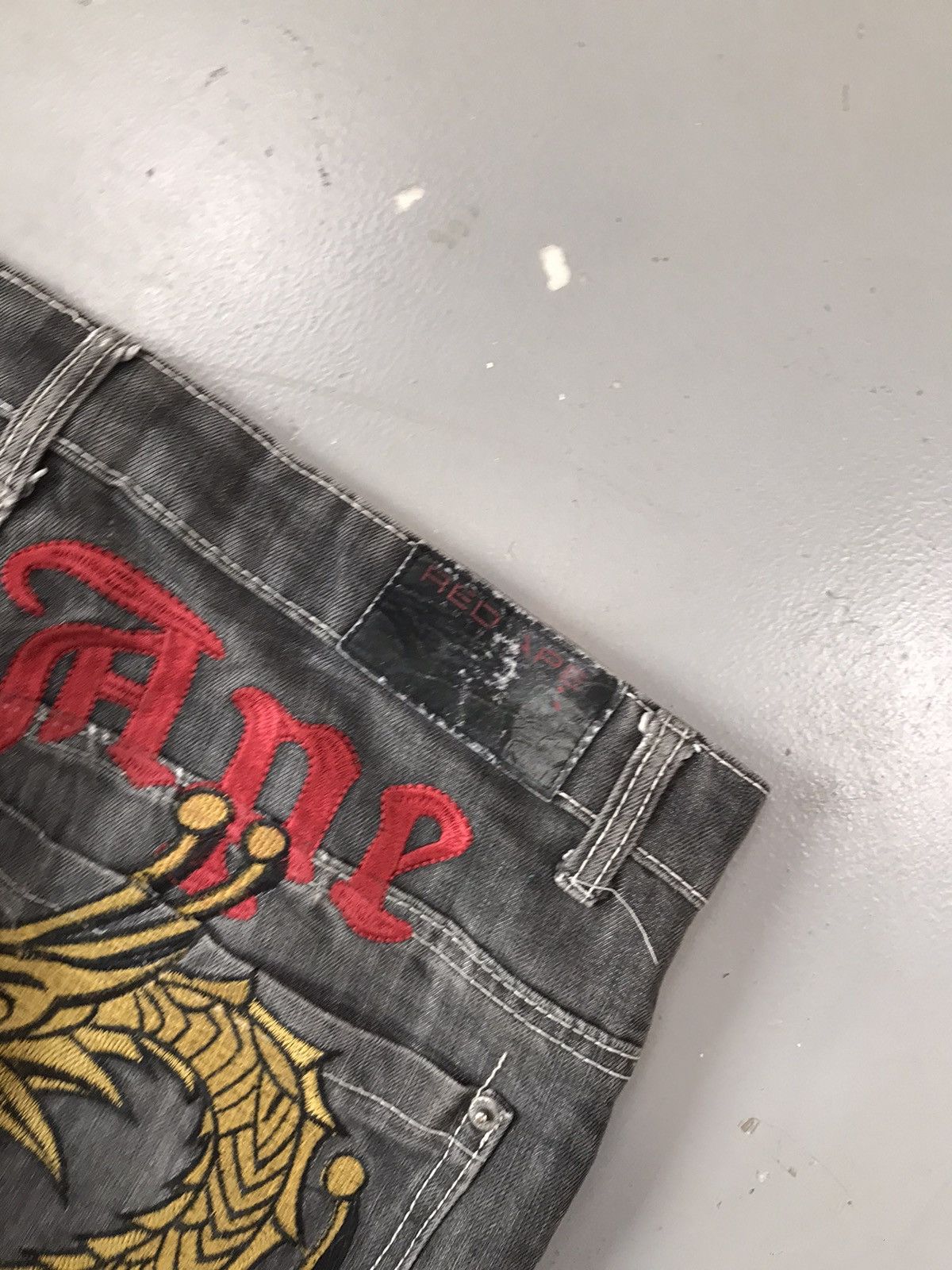 Vintage Rare vintage red ape Y2K embroidery denim Size US 35 - 5 Thumbnail
