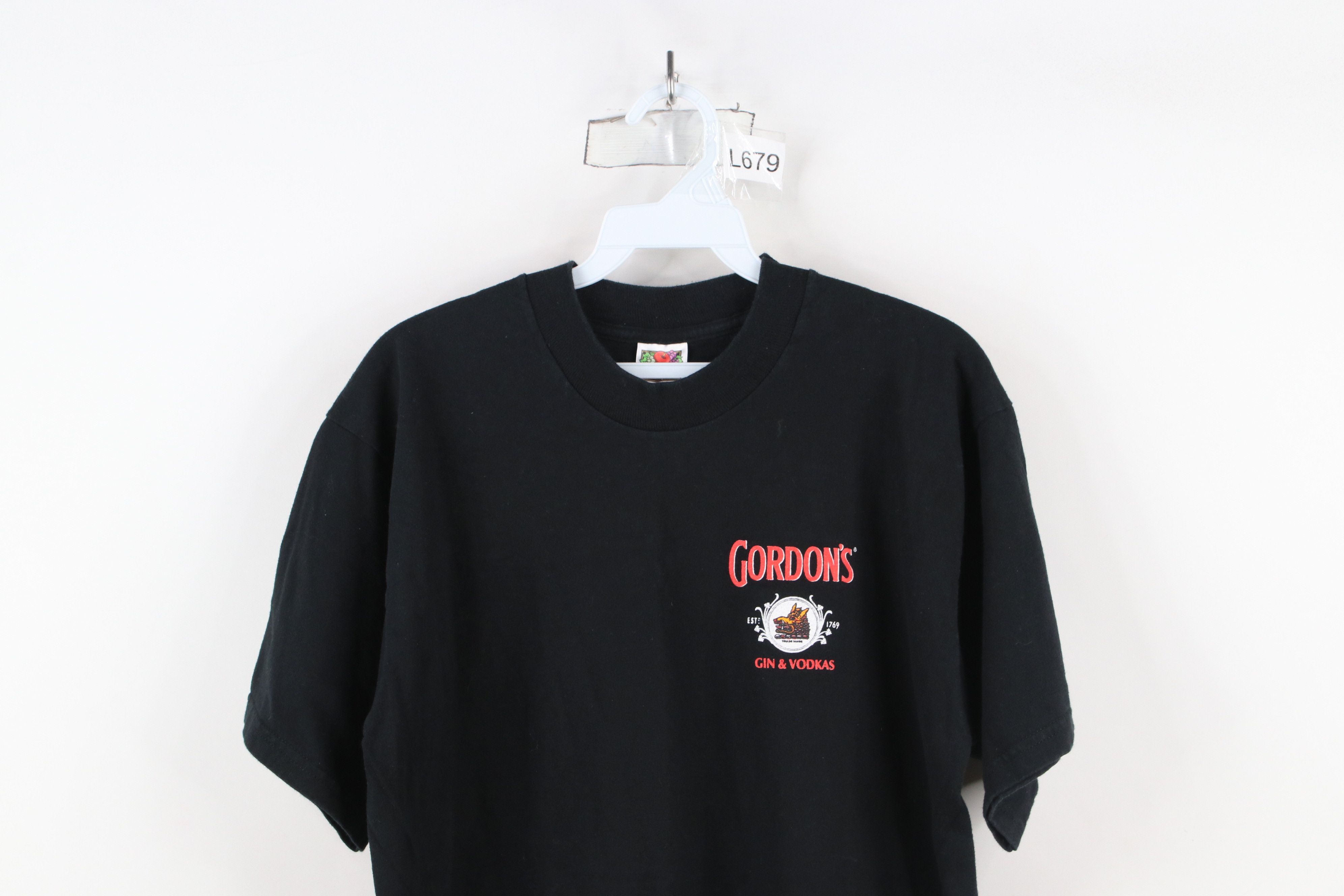 Vintage Vintage 90s Gordons Gin and Vodkas Short Sleeve T-Shirt Size US L / EU 52-54 / 3 - 2 Thumbnail