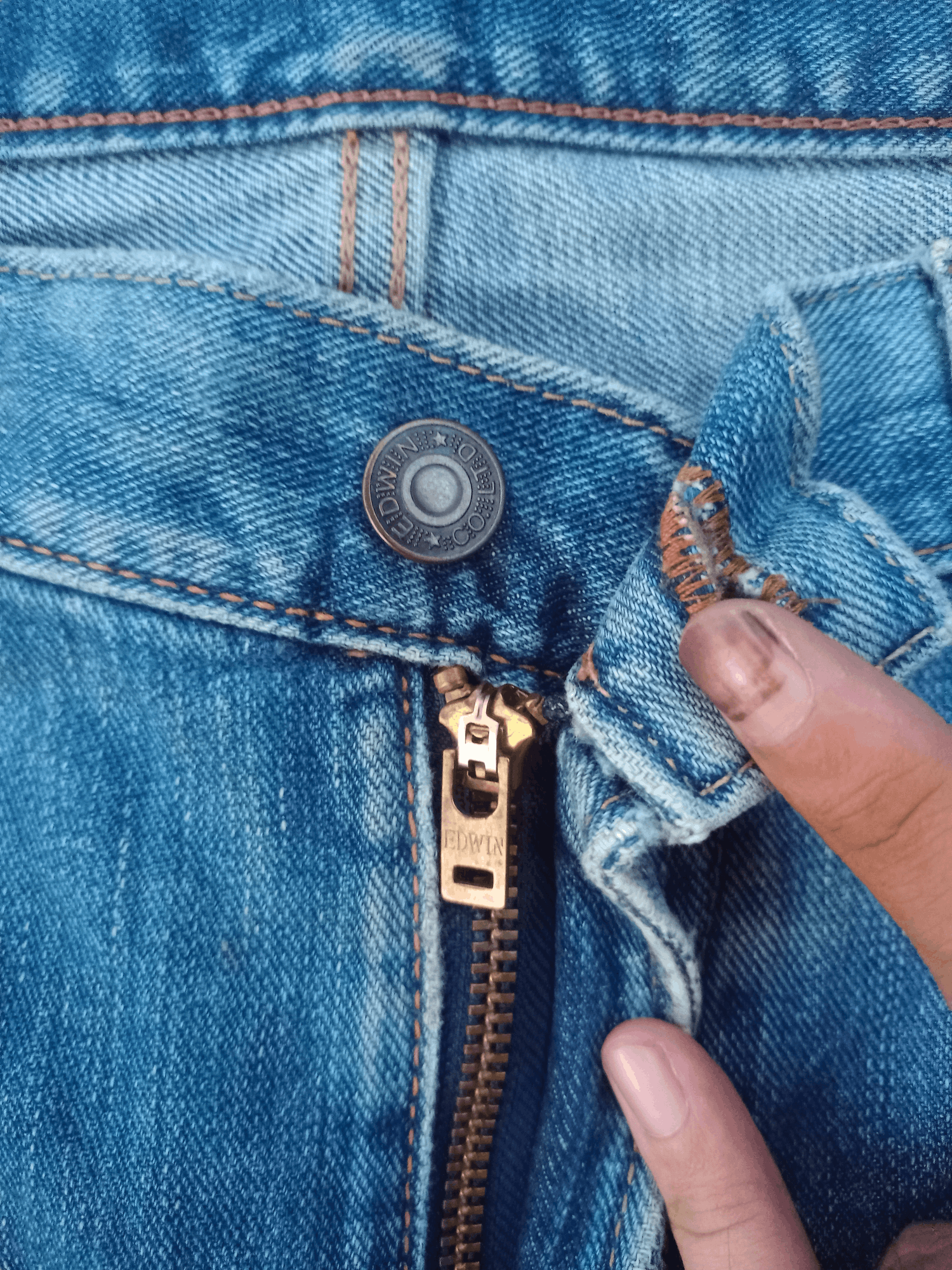 Edwin × Japanese Brand Vintage Edwin Japan Blue Wash Distressed Loose Jeans Size US 32 / EU 48 - 4 Thumbnail