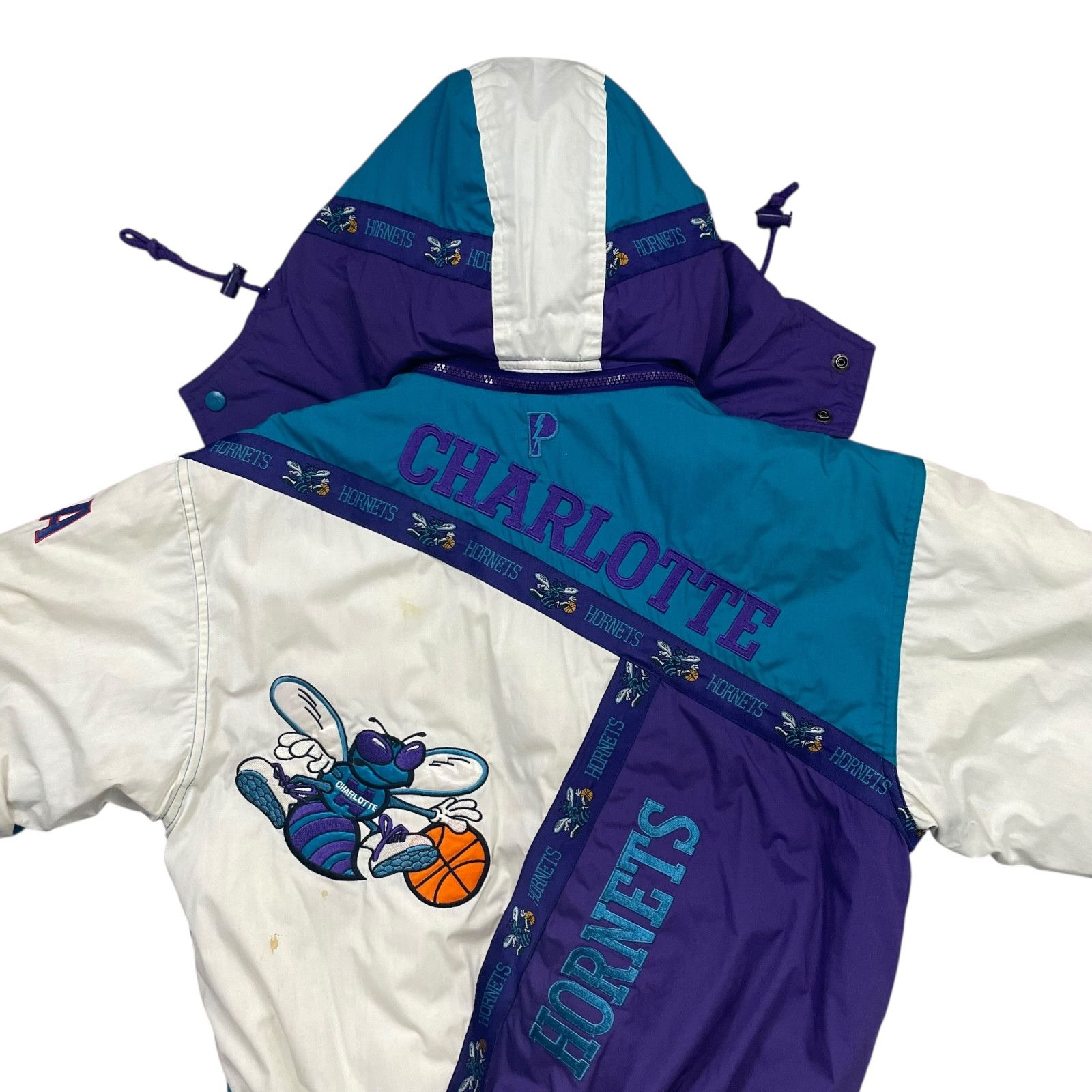 NBA × Pro Player × Vintage 90s CHARLOTTE HORNETS PRO PLAYER PUFFER JACKET HOODIE Size XL / US 12-14 / IT 48-50 - 3 Thumbnail