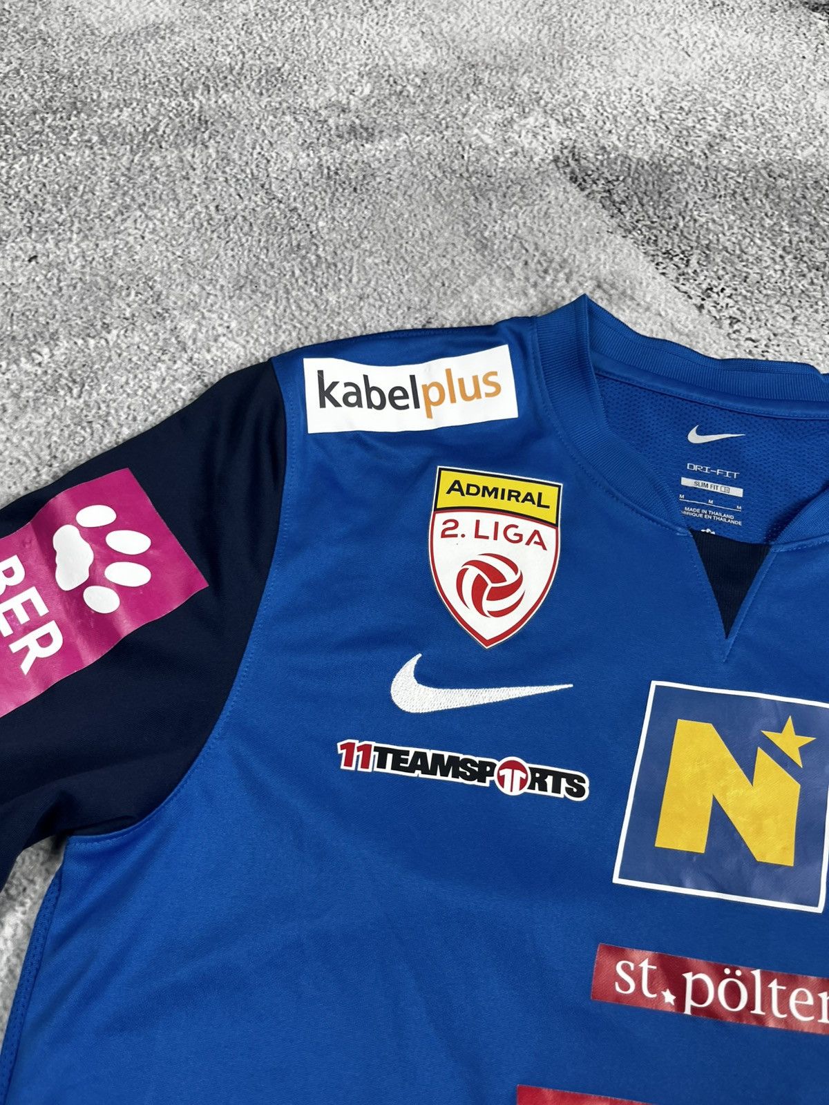 Nike Nike jersey barlov 77 Size US M / EU 48-50 / 2 - 7 Thumbnail
