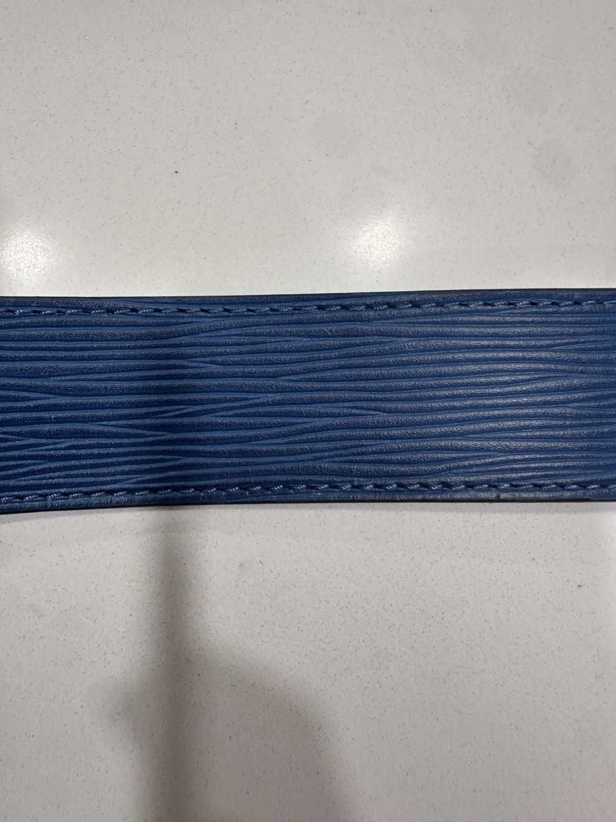 Louis Vuitton Louis Vuitton Epi Belt Size 90/36 Brand New Size 36 - 6 Thumbnail