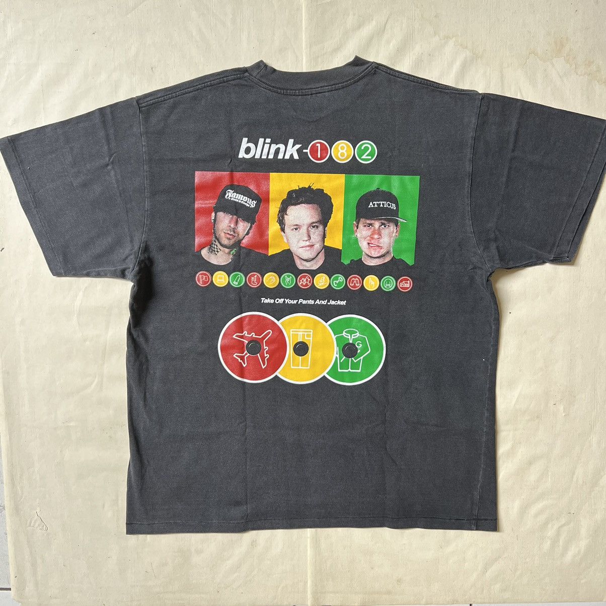 Band Tees BLINK x BLINK 182- Take off your pants and jacket Large Size US L / EU 52-54 / 3 - 2 Thumbnail