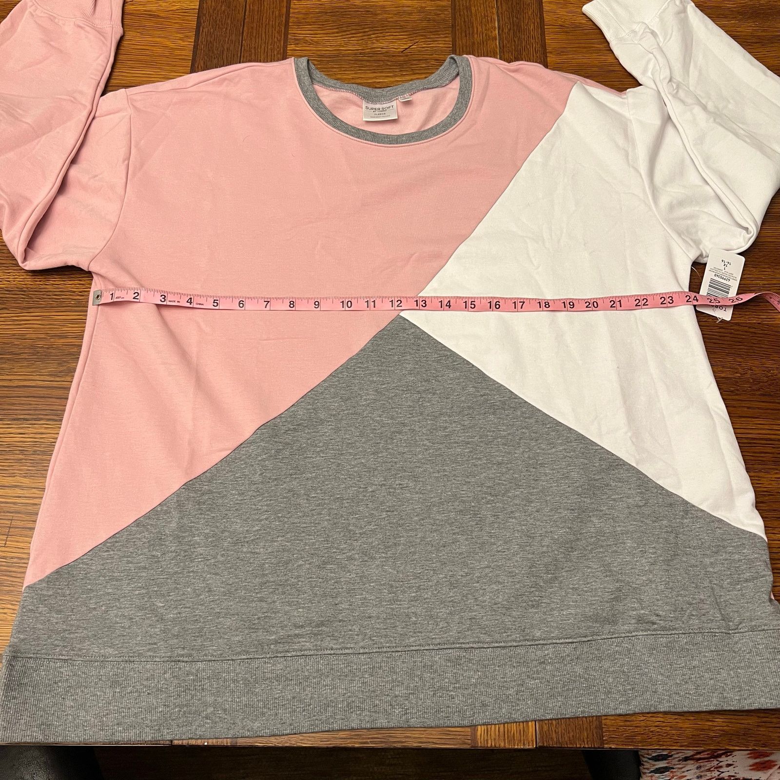 Other NWT TORRID Fleece Crew Neck Drop Shoulder Sweatshirt 1XL Size XXL / US 16-18 / IT 52-54 - 10 Thumbnail