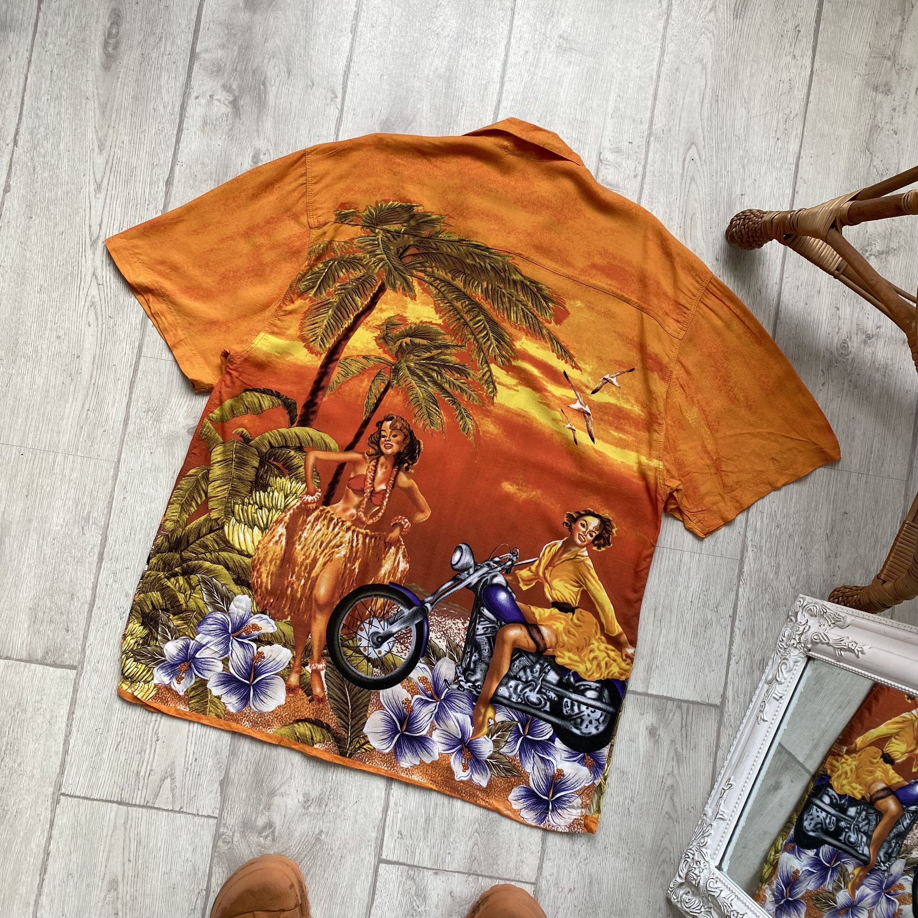 Harley Davidson Vintage 90s Hawaiian Motorcycle Girl Crazy Shirt Surf Style Size US L / EU 52-54 / 3 - 7 Thumbnail
