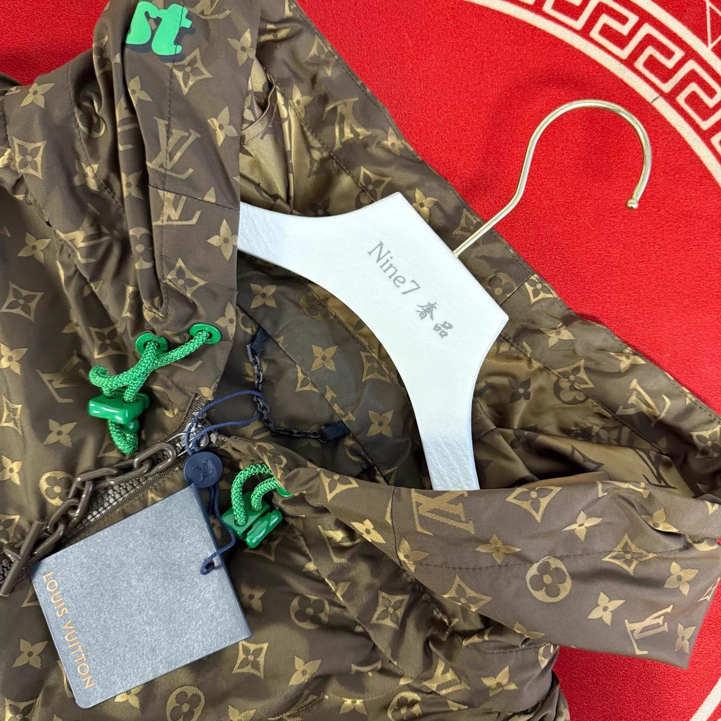 Louis Vuitton LV All-Over Logo Shell Jacket 48 Size US M / EU 48-50 / 2 - 3 Thumbnail