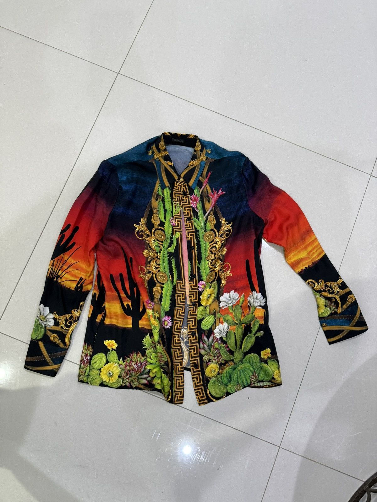 Versace Versace Cactus Print Long Sleeve Button Up Size US S / EU 44-46 / 1 - 1 Thumbnail