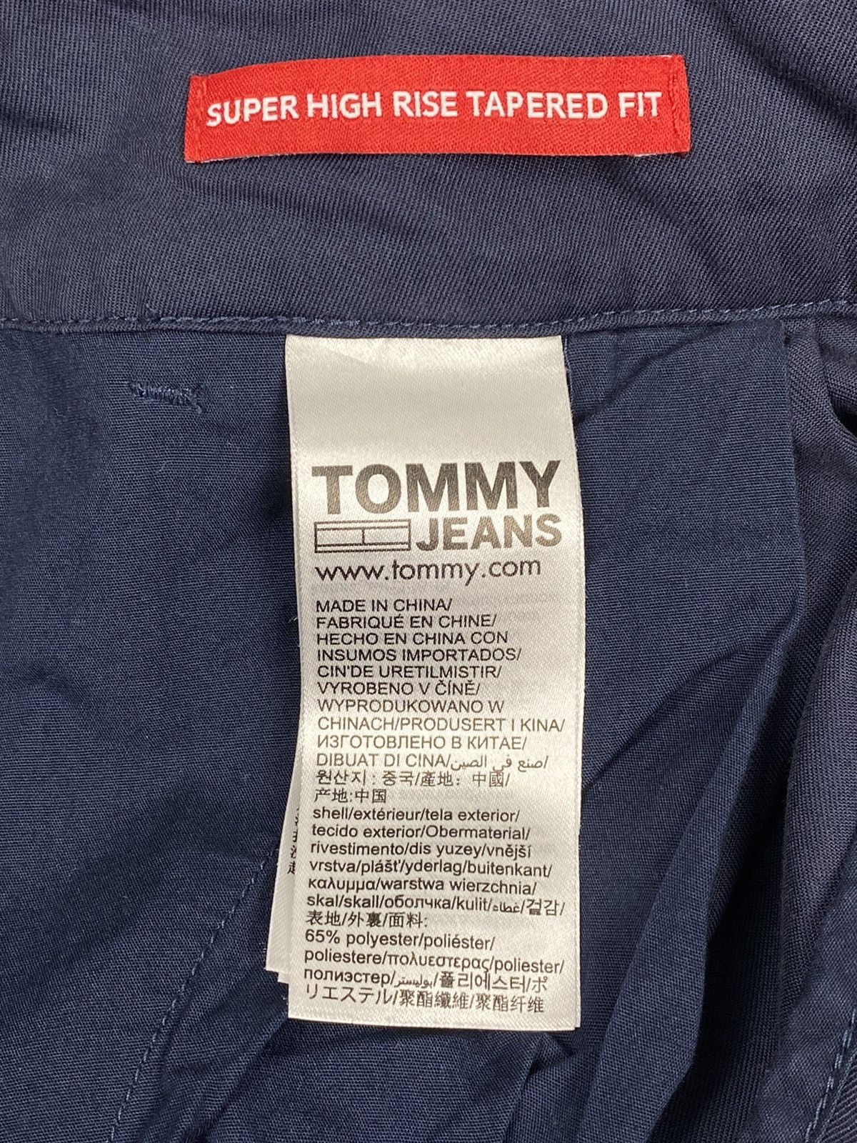 Tommy Hilfiger Tommy Hilfiger Casual Pants Size W29 L 30 Size US 30 / EU 46 - 11 Thumbnail