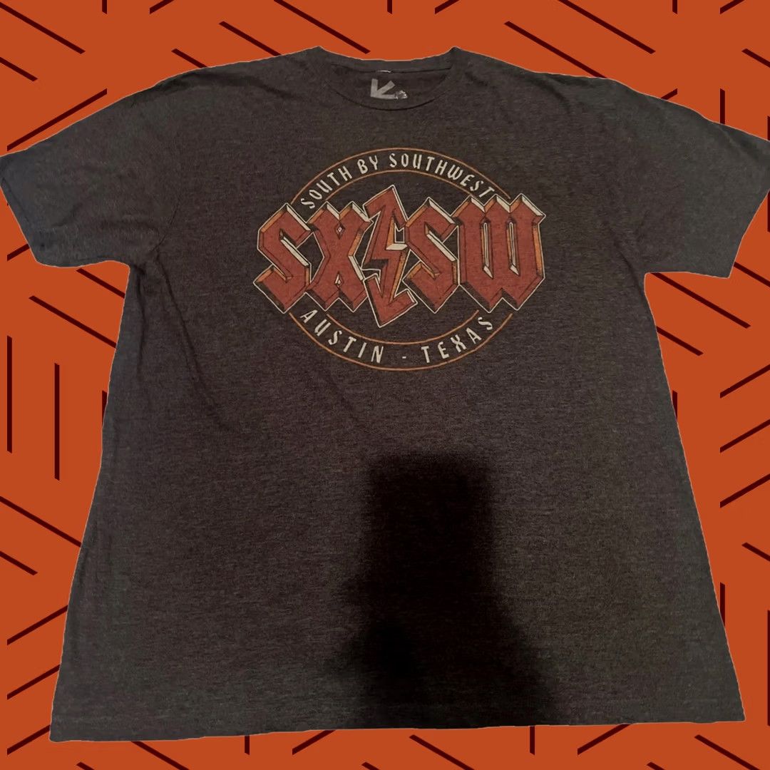 Vintage VINTAGE SXSW ACDC Lettering Style Font Austin Texas Shirt XL Gray Mens Music Graphic Print Tee Shirt Regular Crew Neck Short Sleeve Cotton Blend Size US XL / EU 56 / 4 - 1 Thumbnail