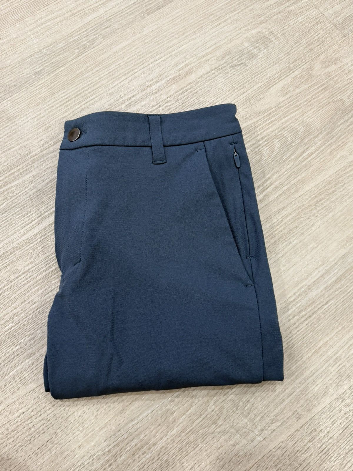 Lululemon Lululemon ABC Slim Fit Pants - Size 28 x 28 - Grey Size US 28 / EU 44 - 4 Thumbnail
