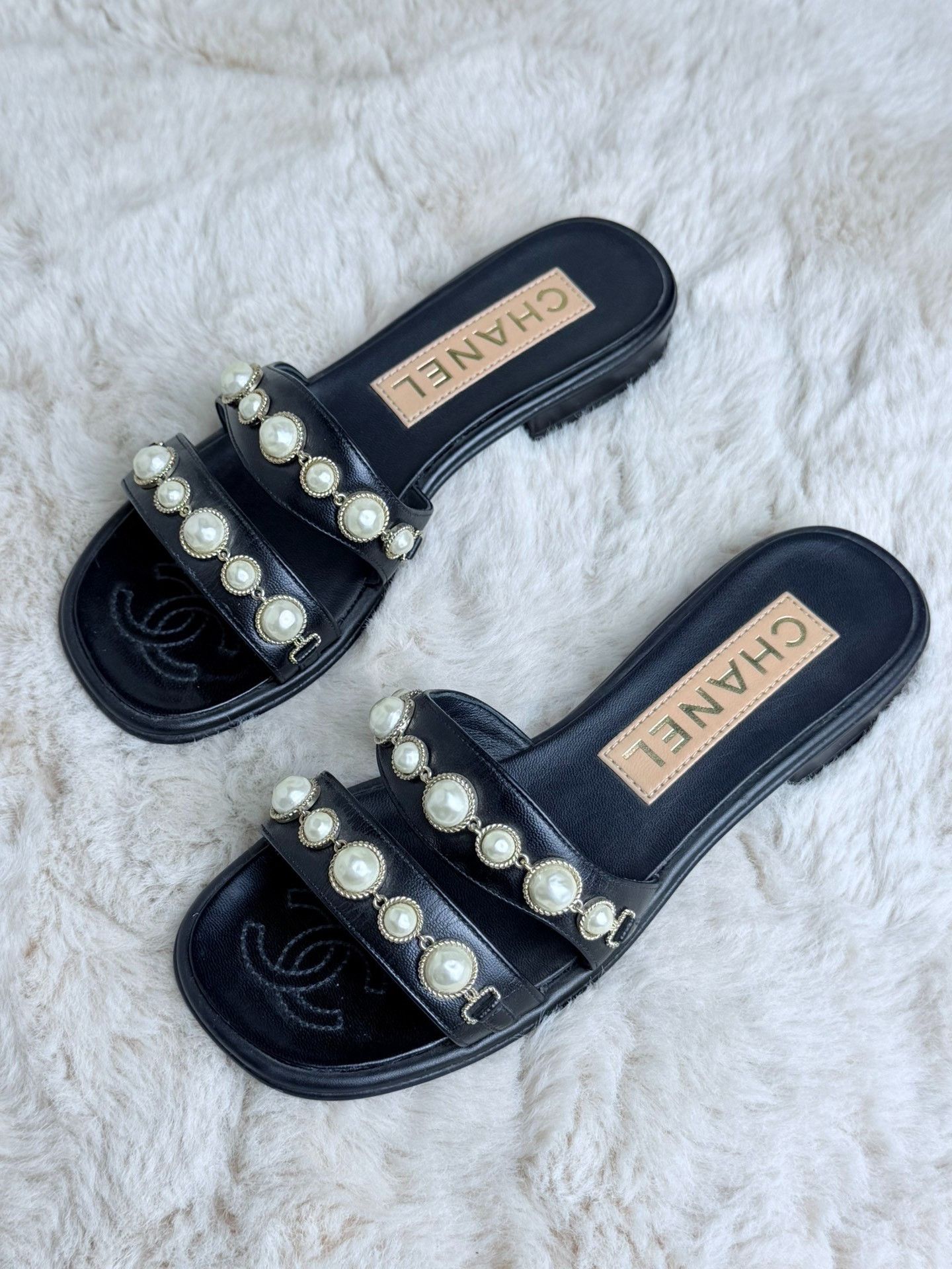 Chanel Chanel Black Sandals us_5 Women Size US 5 / IT 35 - 1 Thumbnail