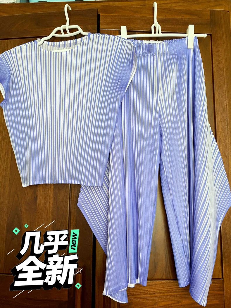 Issey Miyake Issey Miyake size:3 Light purple pleated short-sleeved top Size M / US 6-8 / IT 42-44 - 2 Thumbnail