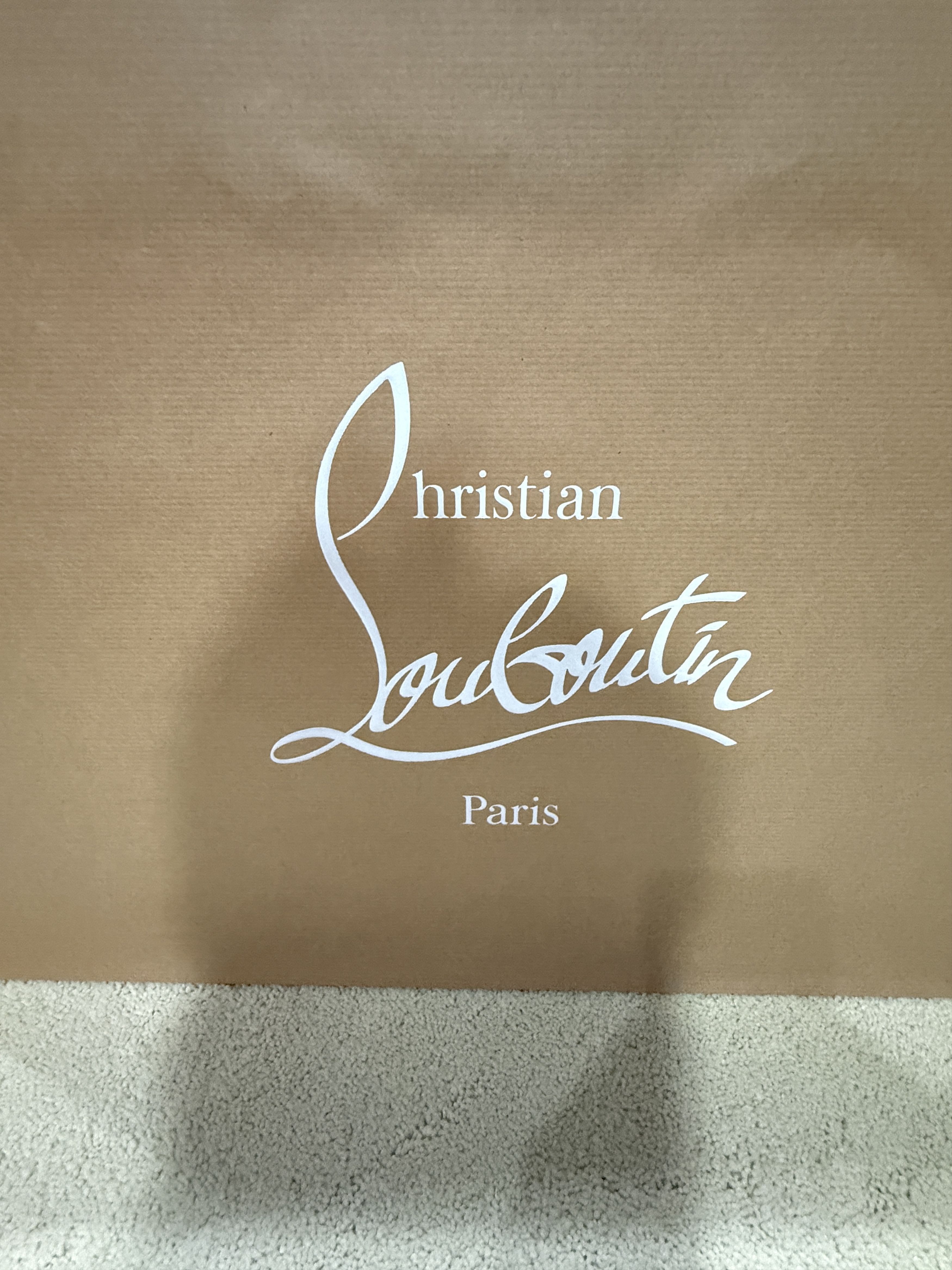Christian Louboutin New Authentic Large Louboutin Tan Gift Paper Shopping Bags Size ONE SIZE - 6 Thumbnail