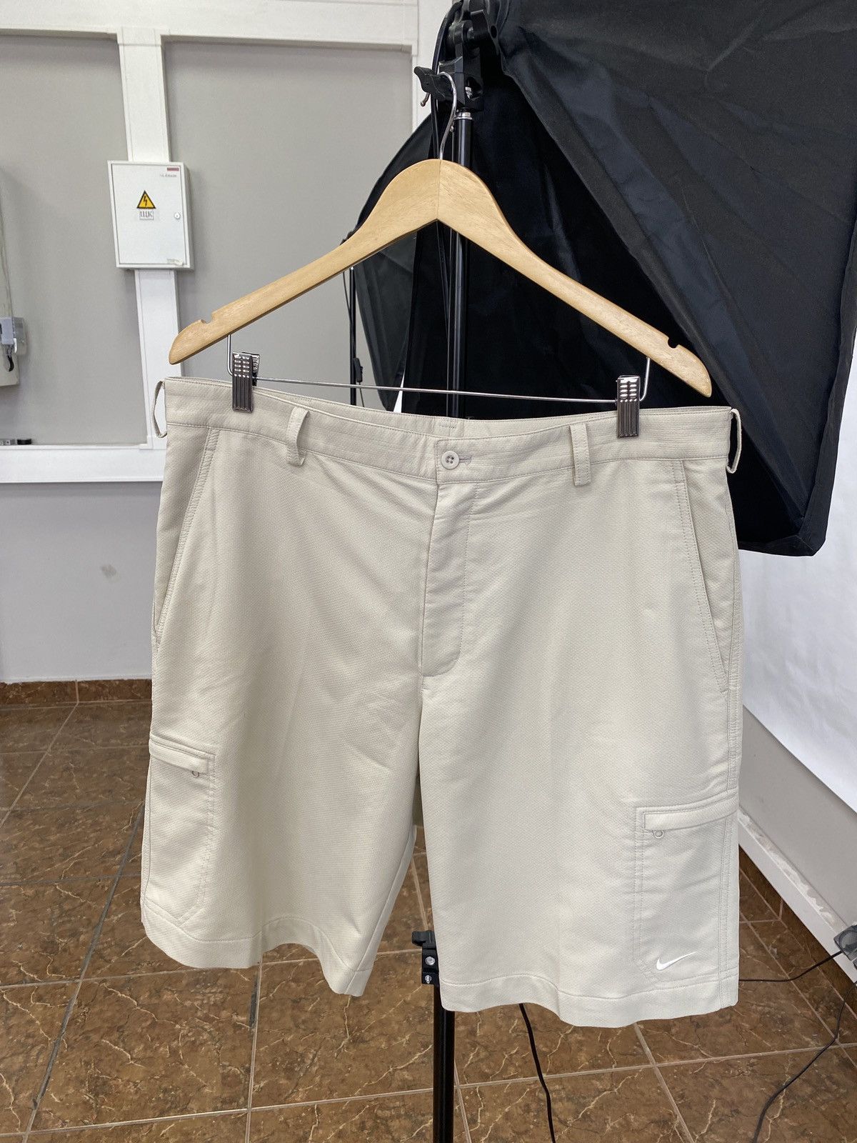 Nike 🇺🇸 Vintage 90s Nike Golf Multi Pocket Cargo Drill Y2K Shorts Size US 36 / EU 52 - 1 Thumbnail