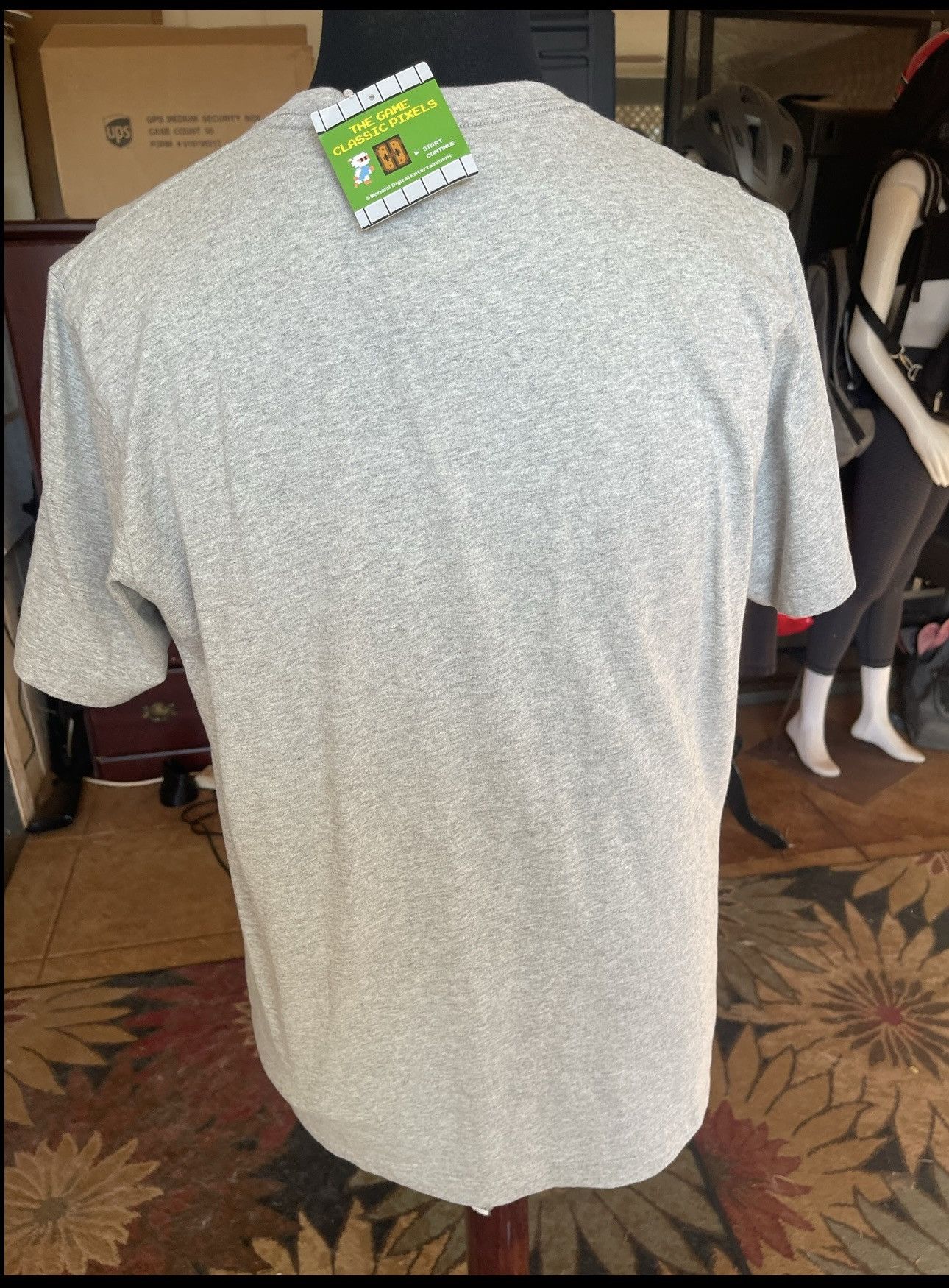 Uniqlo New Uniqlo The Game Classic Pixels T-Shirt Gray Men's XL Size US XL / EU 56 / 4 - 2 Thumbnail