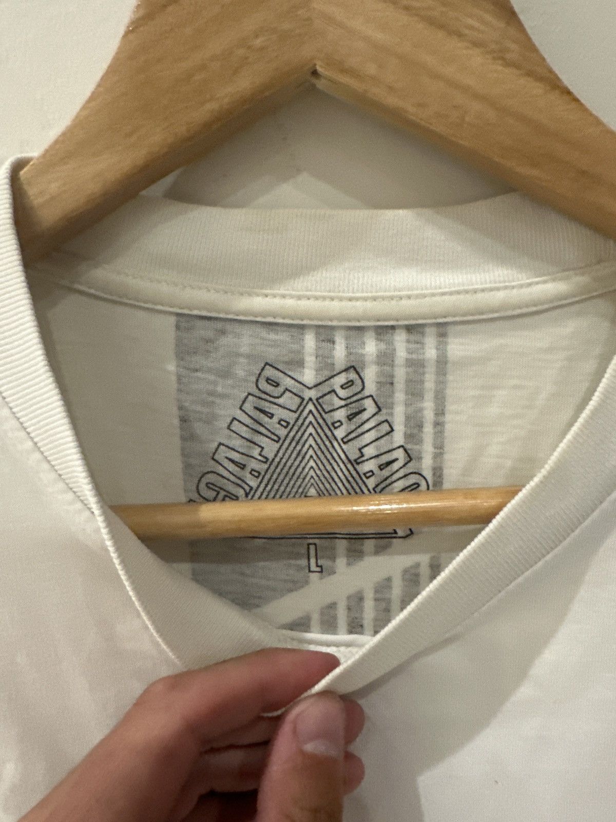 Palace Palace stripe t Size US L / EU 52-54 / 3 - 5 Thumbnail
