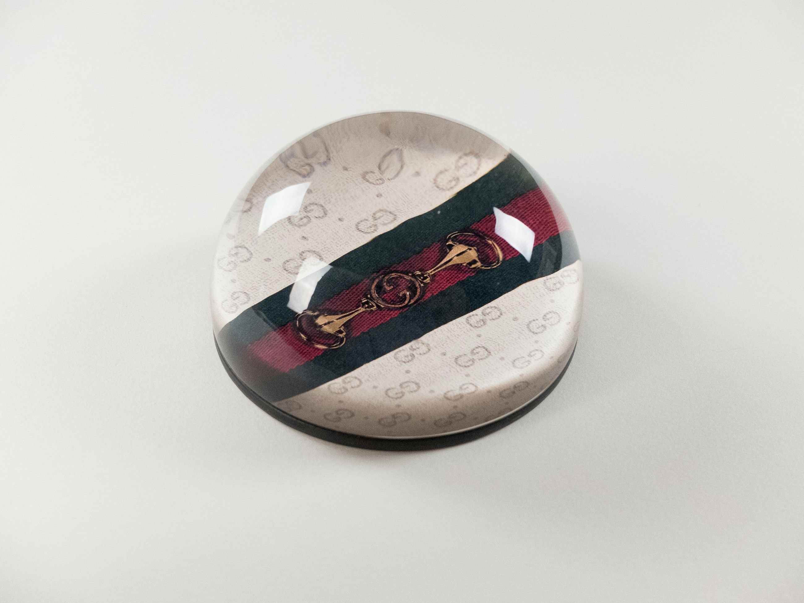GUCCI white logo print clear glass paperweight stationery