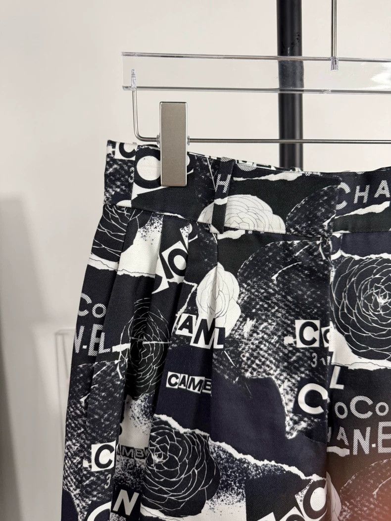 Chanel Chanel Classic letter logo shorts Size 24" / US 00 / IT 34 - 2 Thumbnail