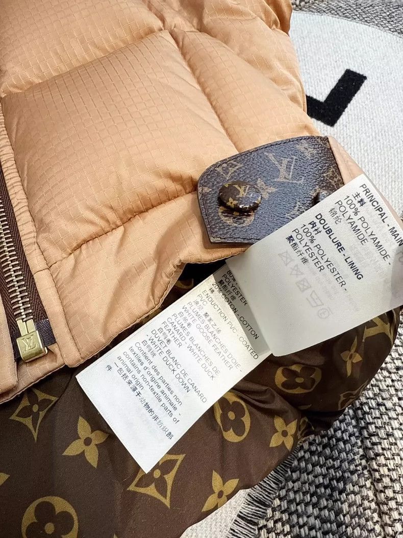 Louis Vuitton LV Caramel Hoodie Down Vest-2506 Size XS / US 0-2 / IT 36-38 - 3 Thumbnail