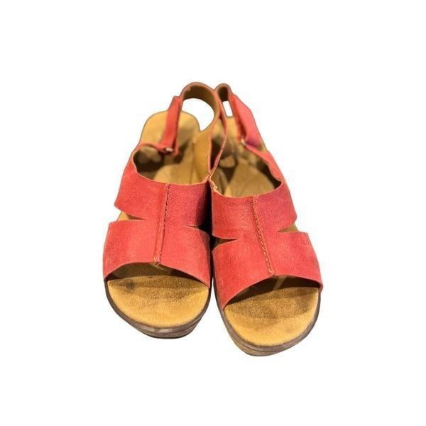 Clarks Clark Collection Women's Wedge Sandal size 7 Size US 7 / IT 37 - 2 Thumbnail