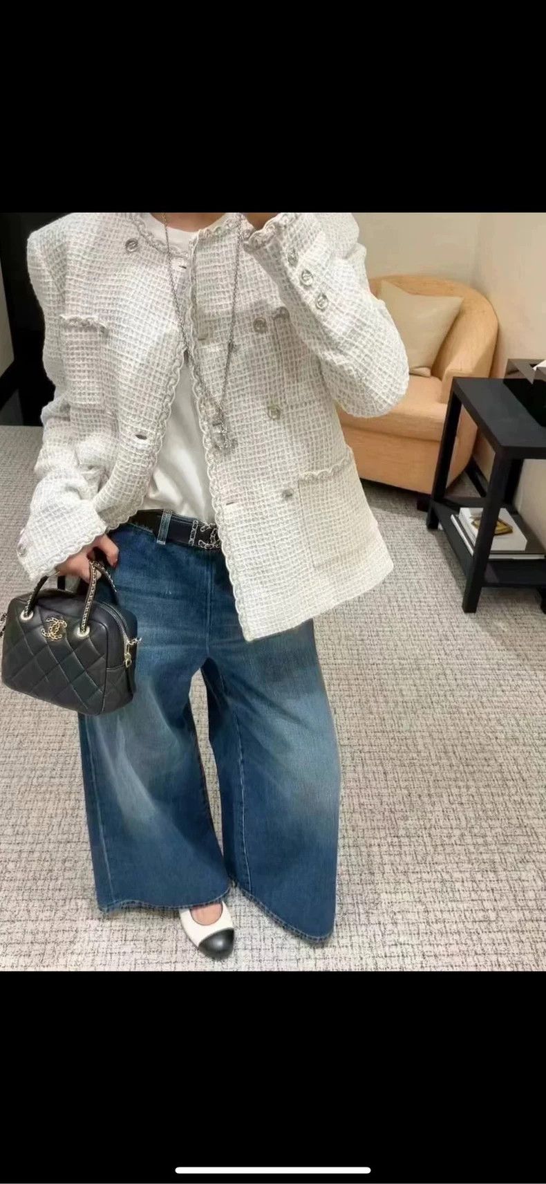 Chanel Chanel 25C Early Spring Vacation Series White Tweed Jacket Size XS / US 0-2 / IT 36-38 - 8 Thumbnail