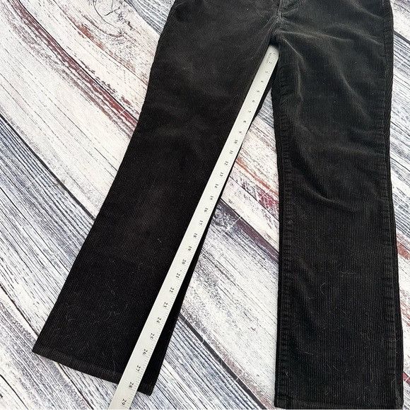 Lauren Ralph Lauren Vintage Lauren Ralph Lauren Black Corduroy Straight Leg Pant Size 30" / US 8 / IT 44 - 9 Thumbnail