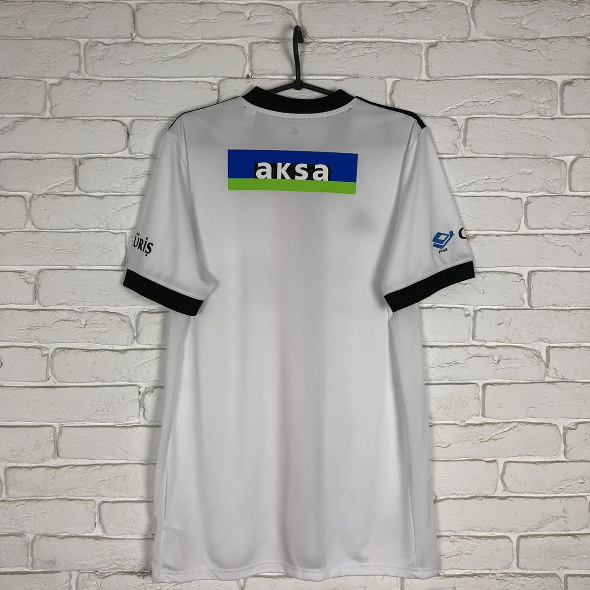 Adidas Besiktas adidas 2021 2022 home soccer jersey Size US L / EU 52-54 / 3 - 6 Thumbnail