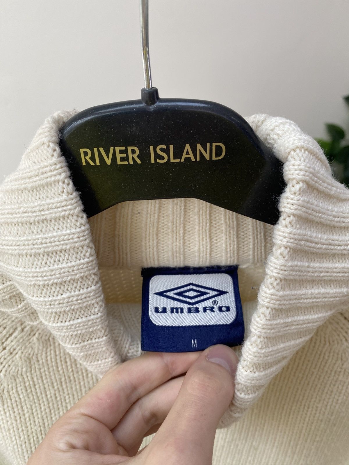 Umbro Vintage Umbro Sweater 90s style Size US M / EU 48-50 / 2 - 7 Thumbnail