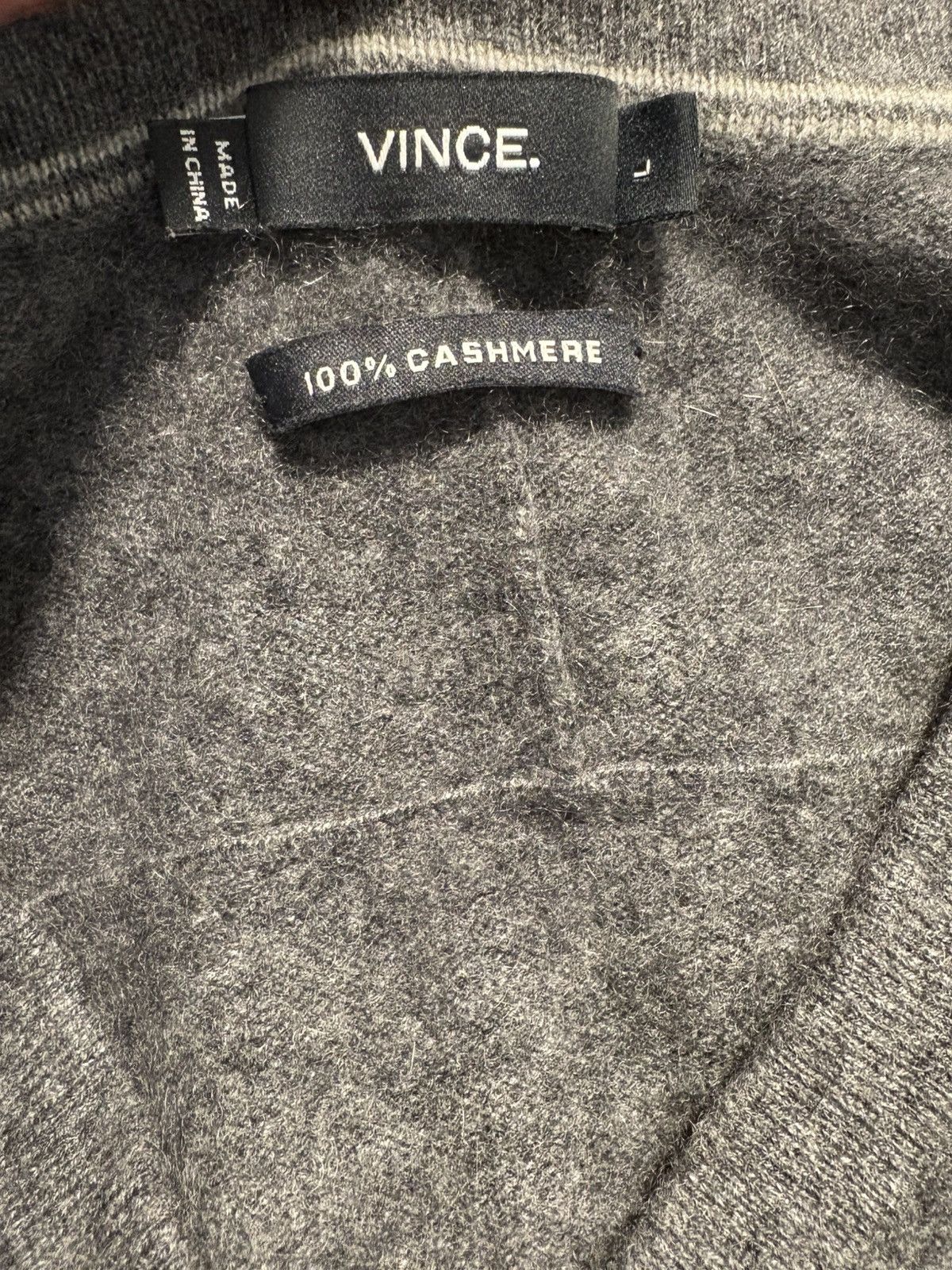 Vince Men’s Cashmere V-Neck Sweater Size US L / EU 52-54 / 3 - 2 Thumbnail