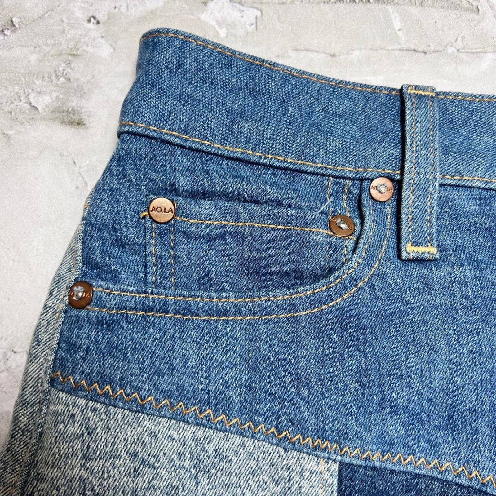 Alice + Olivia AO.LA Alice + Olivia Keep Steppin Denim Mini Skirt Size 25 Size 25" / US 0 / IT 36 - 8 Thumbnail