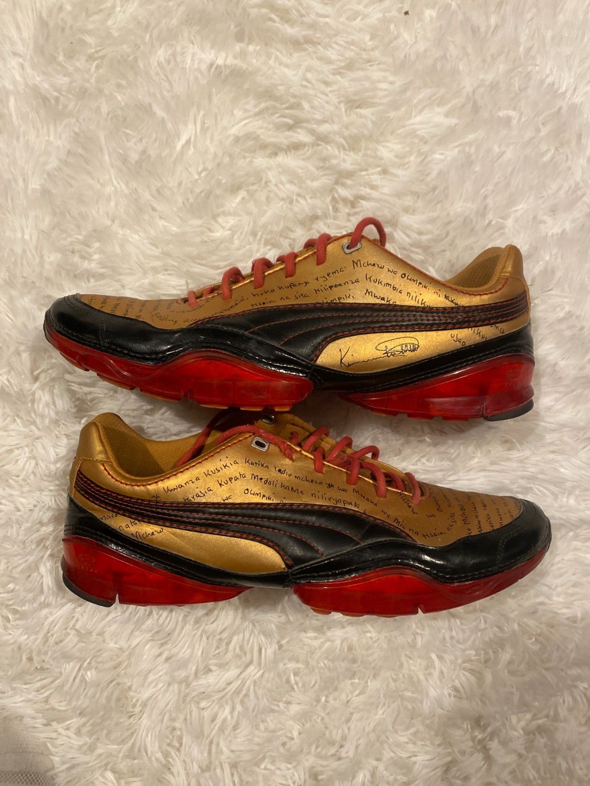 Puma Vintage 90s Y2K Uganda Puma Cell Meio Special Edition Size Size US 12 / EU 45 - 4 Thumbnail